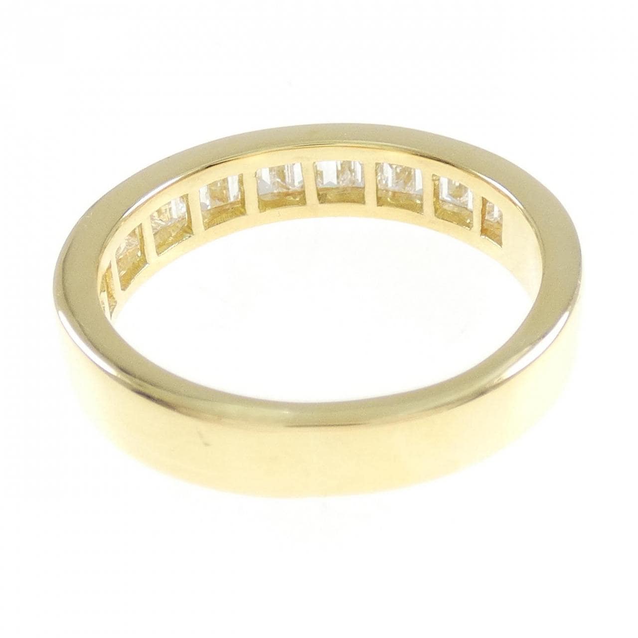 750YG Diamond ring