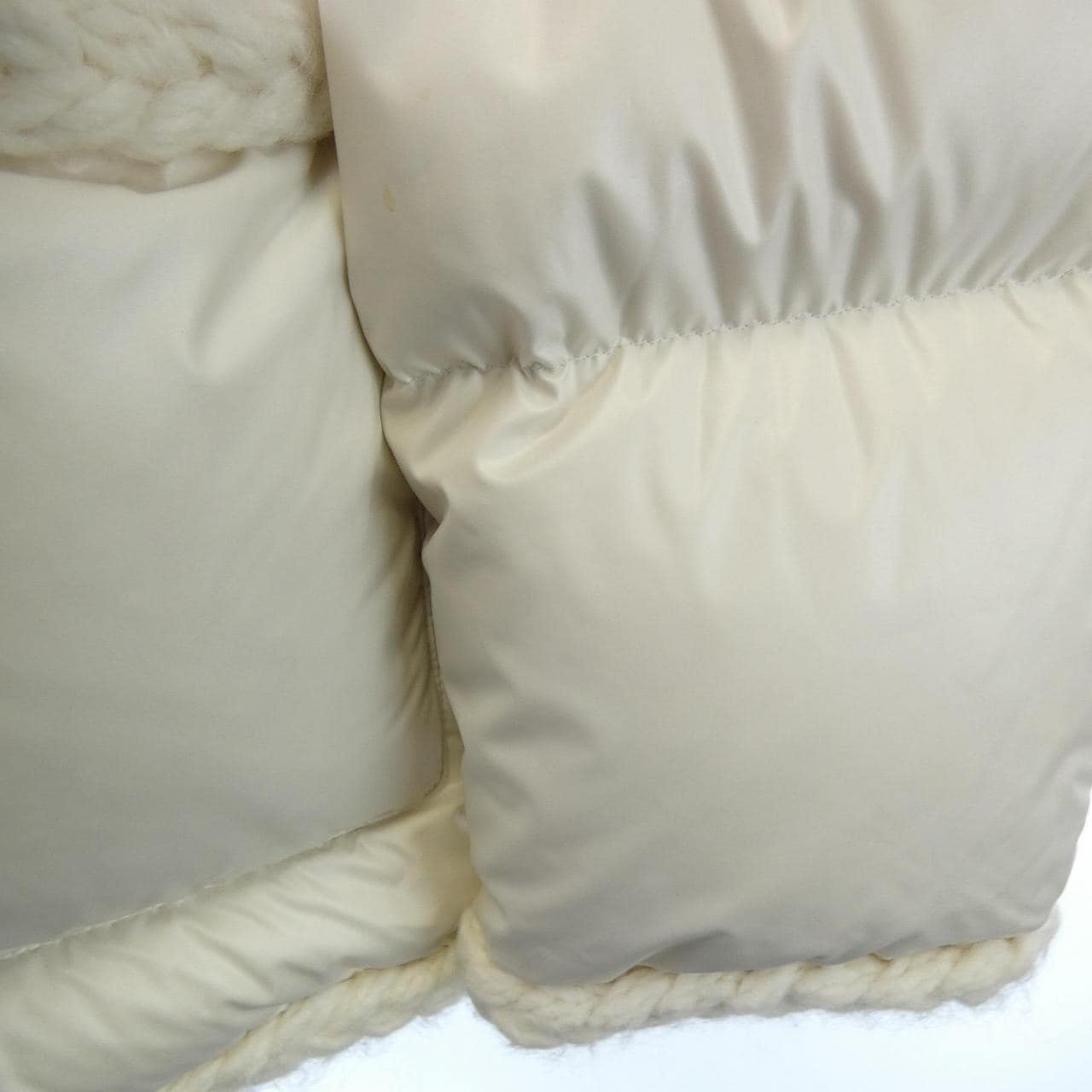 モンクレール MONCLER CORNEILLE ダウンジャケット