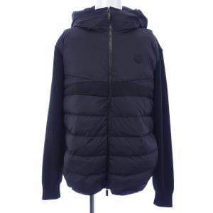 モンクレール MONCLER ダウンジャケット