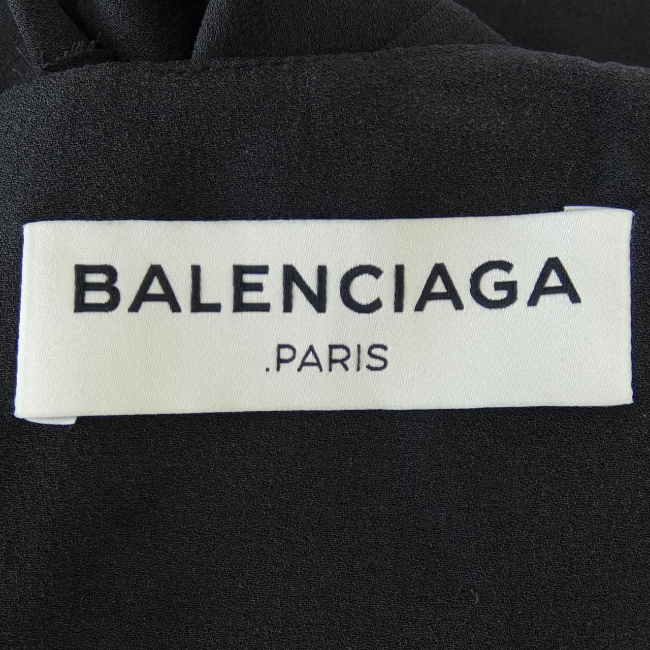 バレンシアガ BALENCIAGA 457590 TUC01 トップス