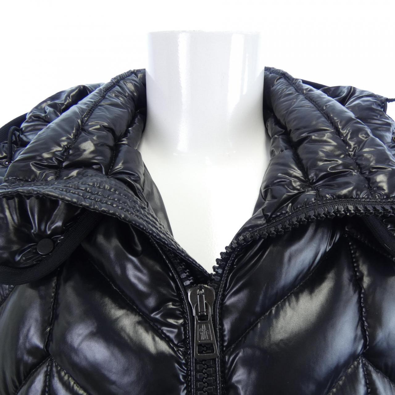 モンクレール MONCLER BERRIAT ダウンジャケット