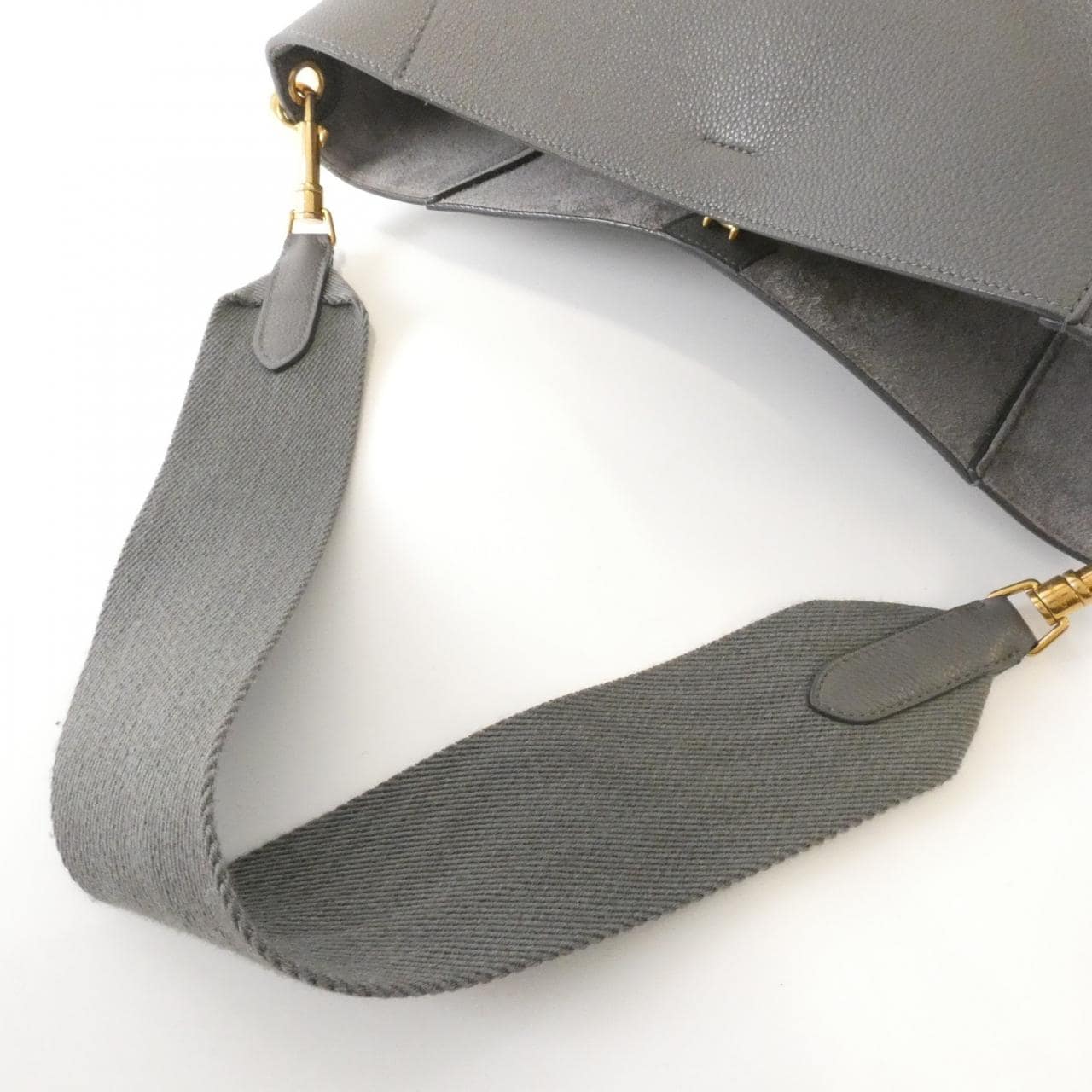 セリーヌ サングル バケット 189593AH4 ショルダーバッグ