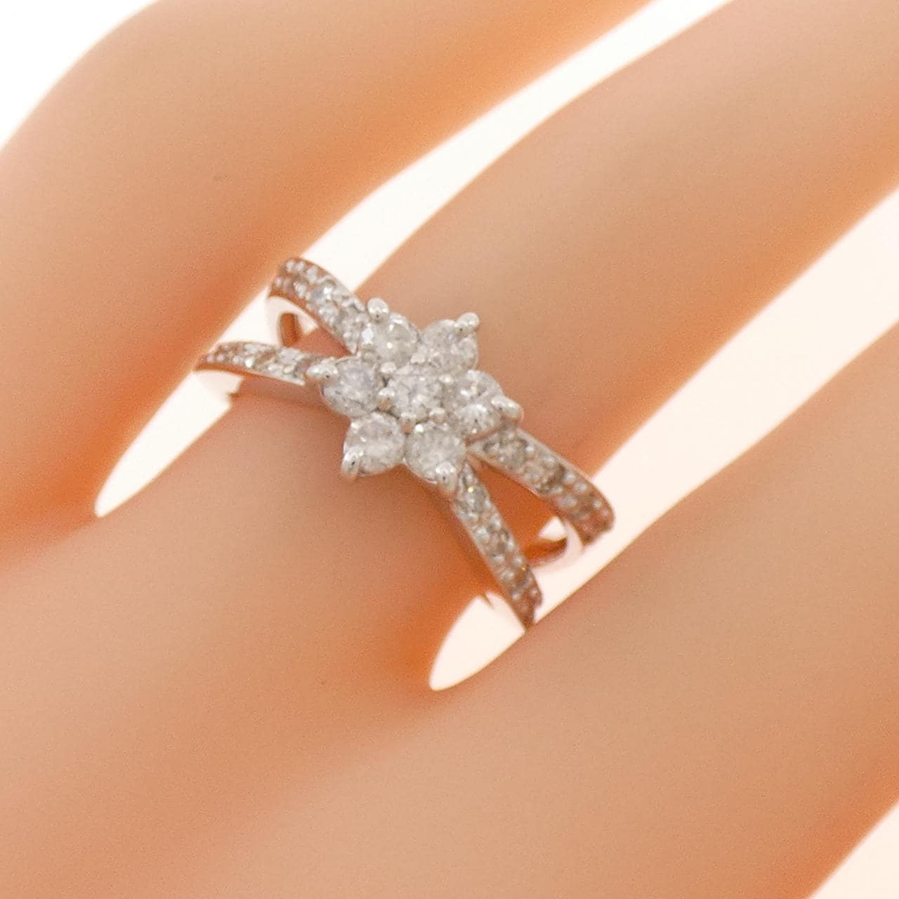 K14WG ダイヤモンド リング 0.63CT