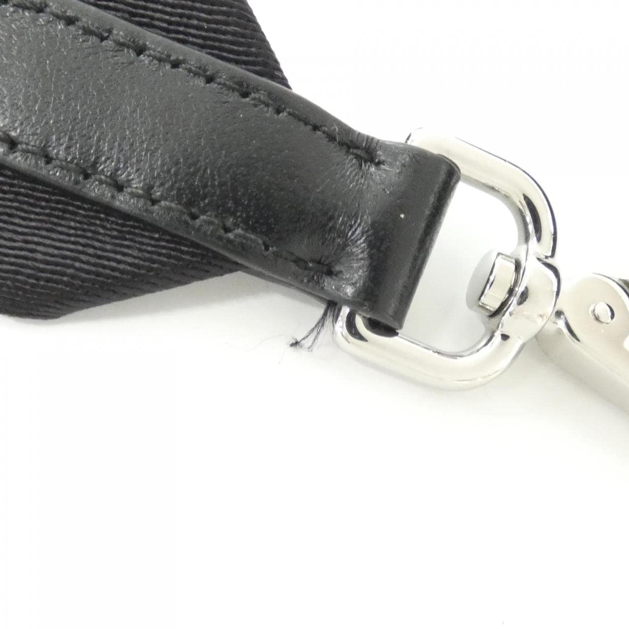 Prada 1BD290肩背包
