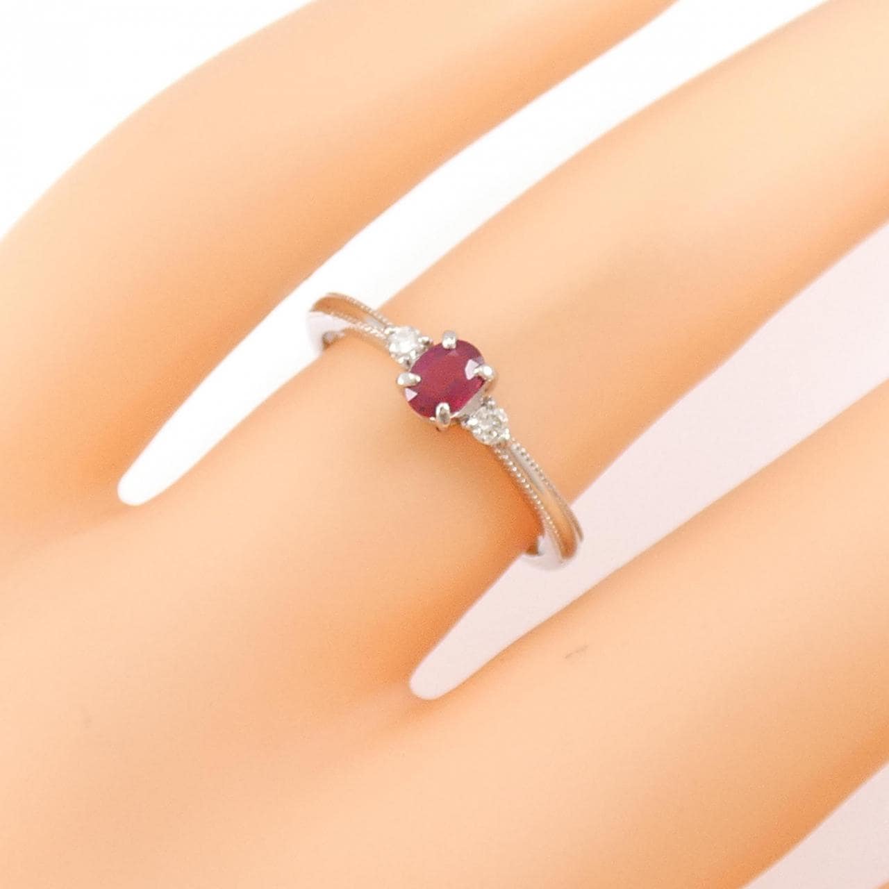 【新品】PT ルビー リング 0.25CT