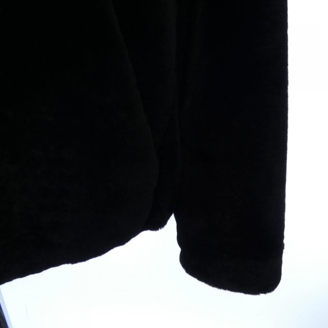 プラダ PRADA トライアングルロゴ UPW404 1Y7Q ムートンジャケット