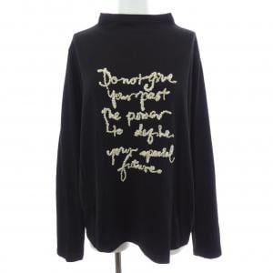 CRESCENT DUO トップス