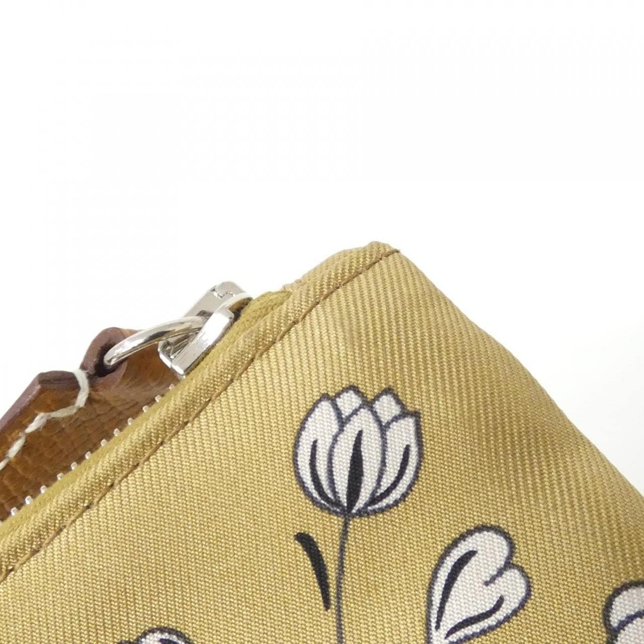 エルメス LES LEOPARDS シルキー ポケット 083771CK ポーチ