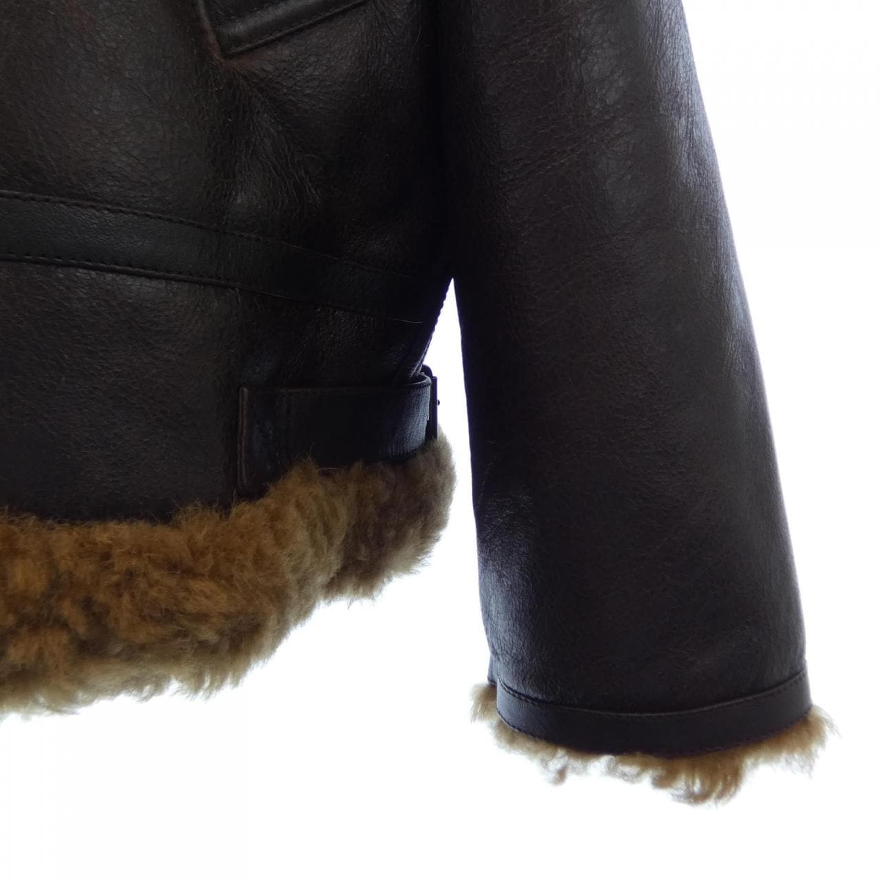 ヴェトモン VETEMENTS UA65JA670B ムートンジャケット