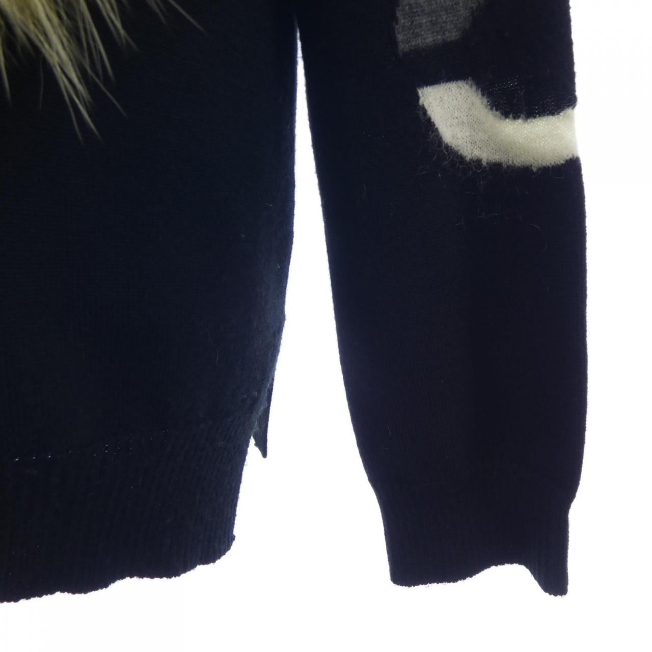 フェンディ FENDI FZZ697 1WQ ニット