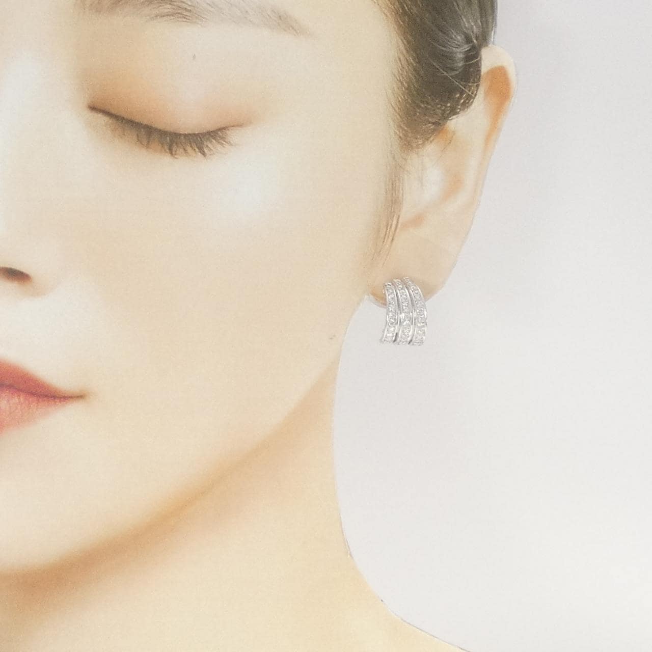 K18WG ダイヤモンド ピアス 1.06CT