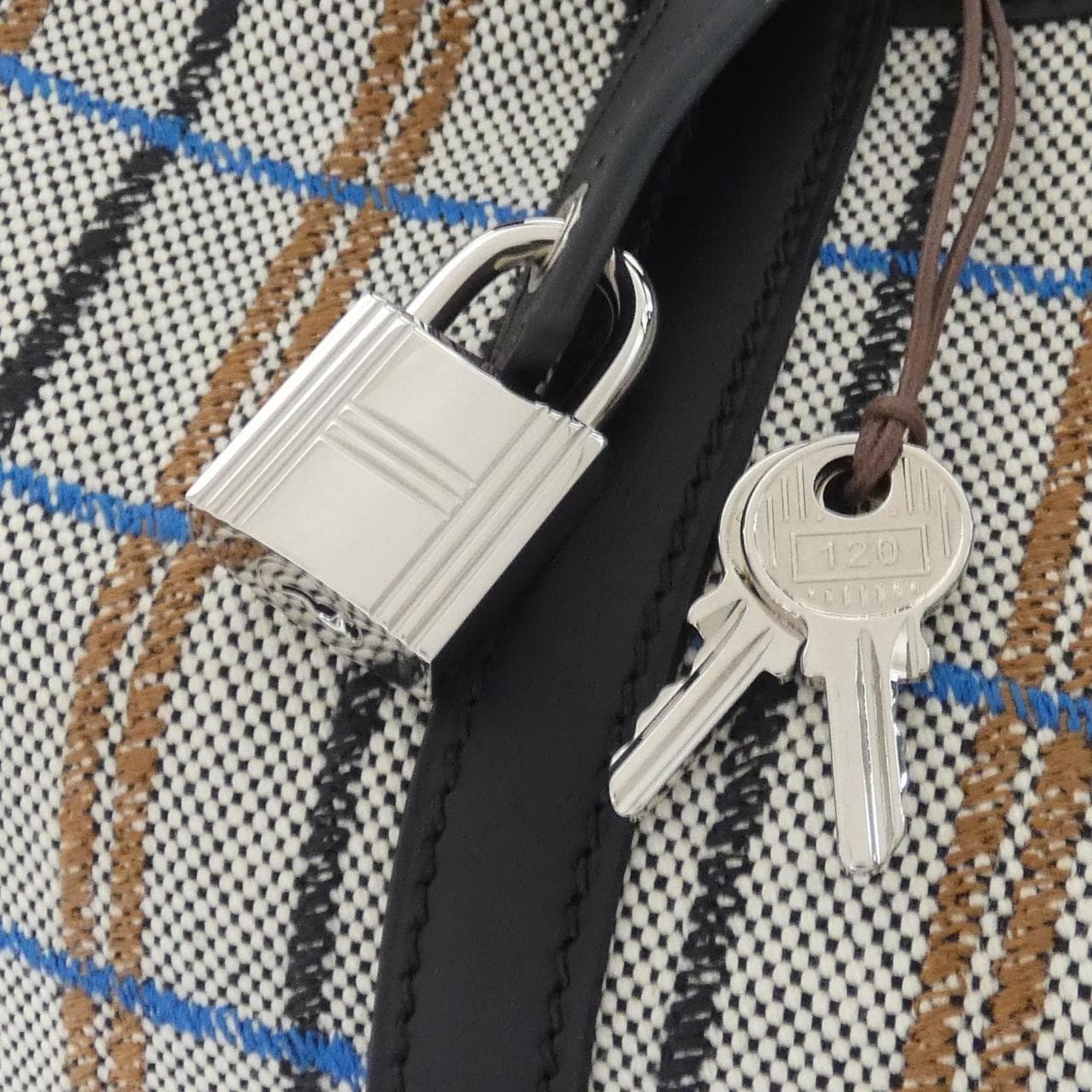 エルメス COUVERTURE CARRE ピコタン ロック PM 085988CK バッグ