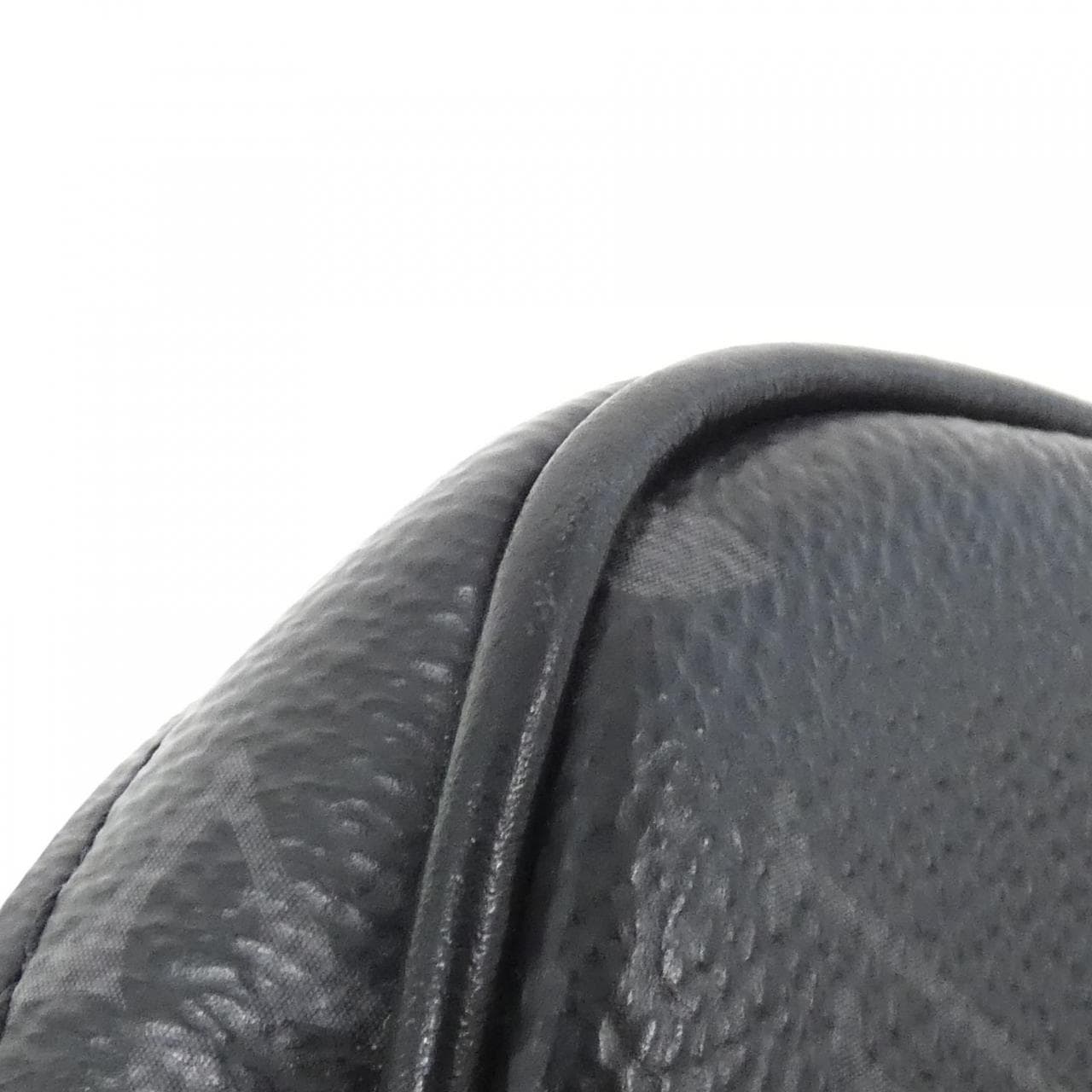 ルイヴィトン モノグラム エクリプス アルファ メッセンジャー M46955 ショルダーバッグ