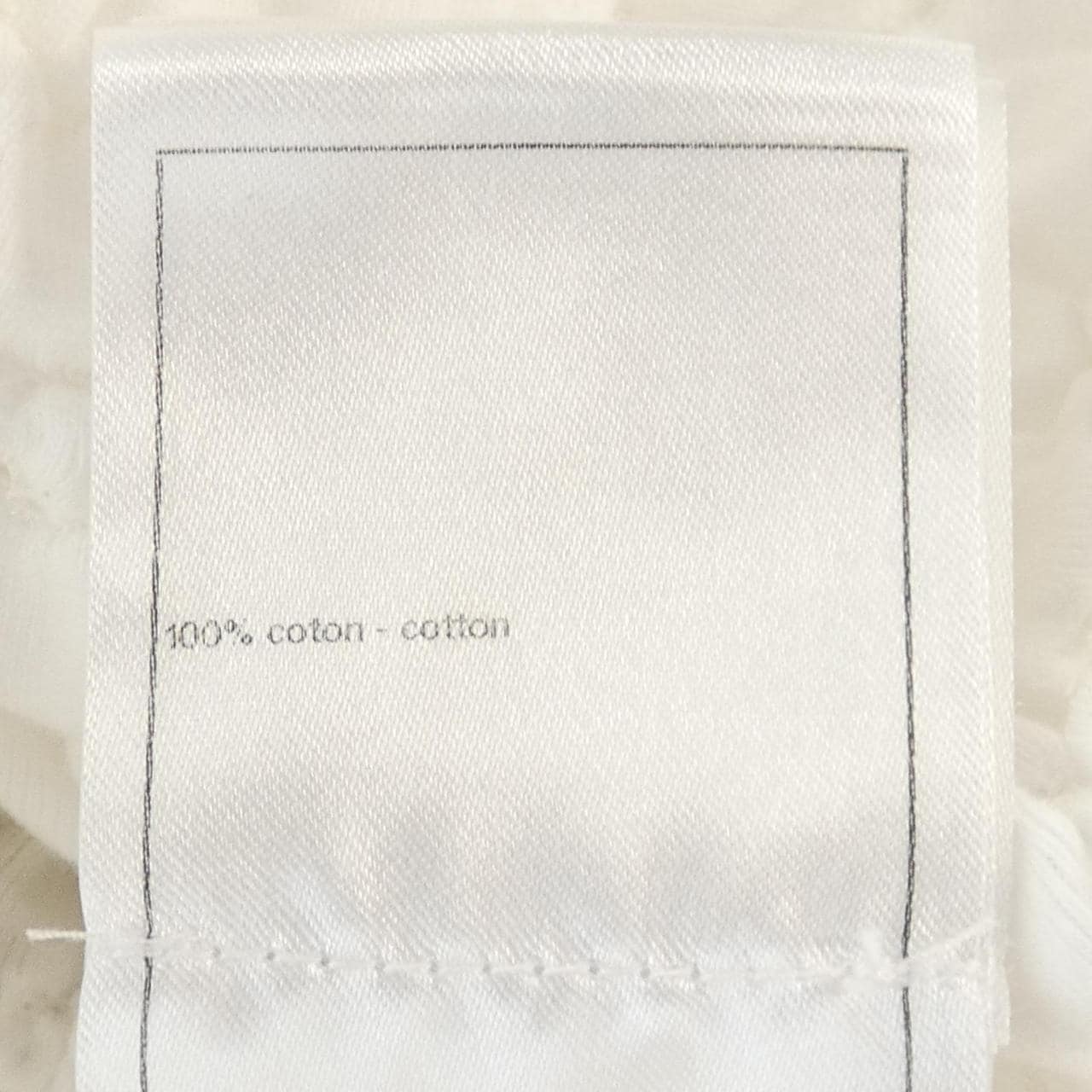 CHANEL P74592K10723 上衣