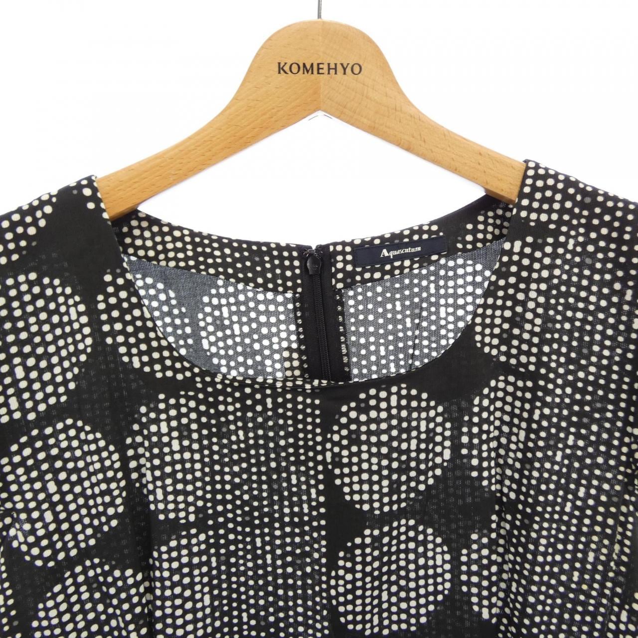 アクアスキュータム Aquascutum ワンピース