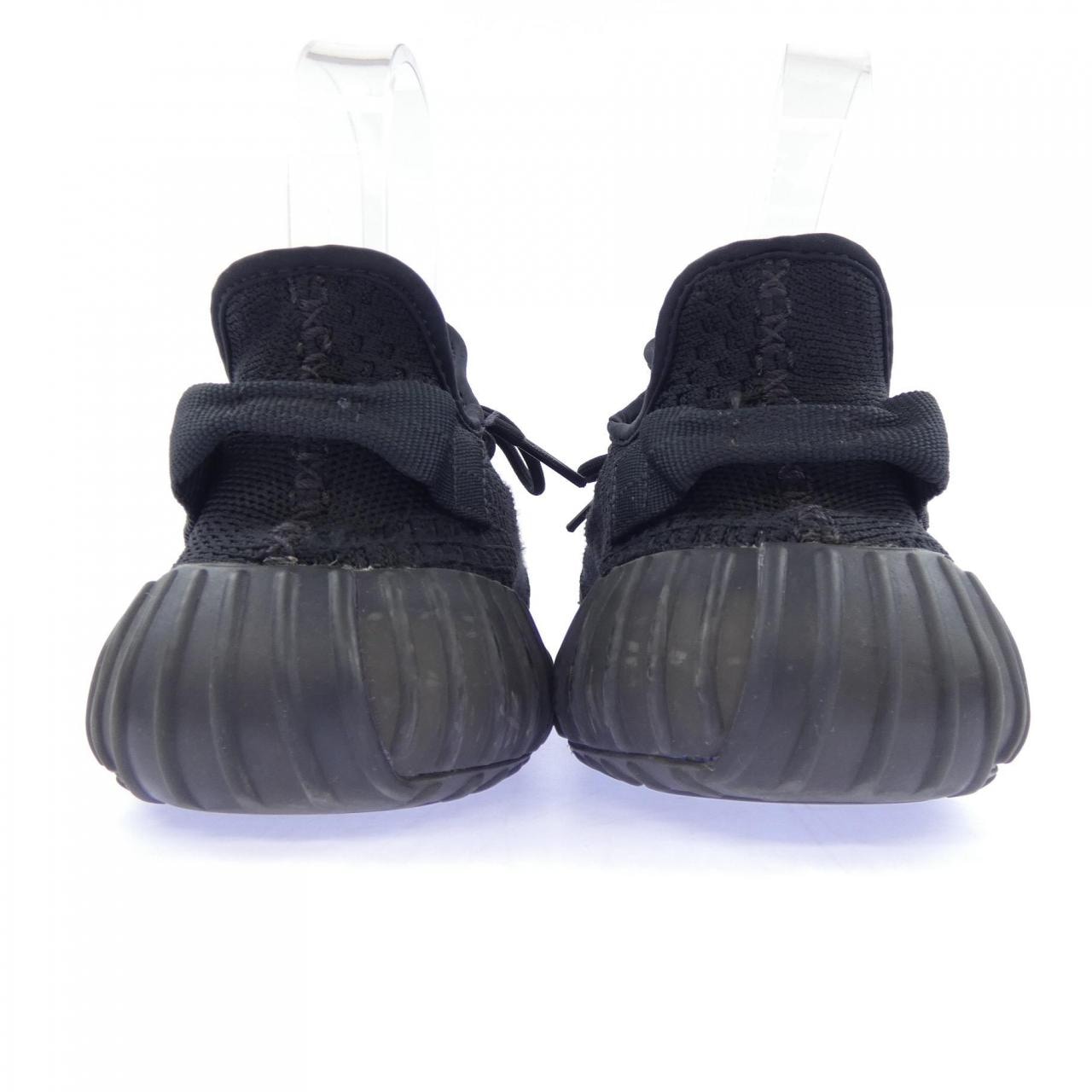 イージー YEEZY HQ4540 スニーカー