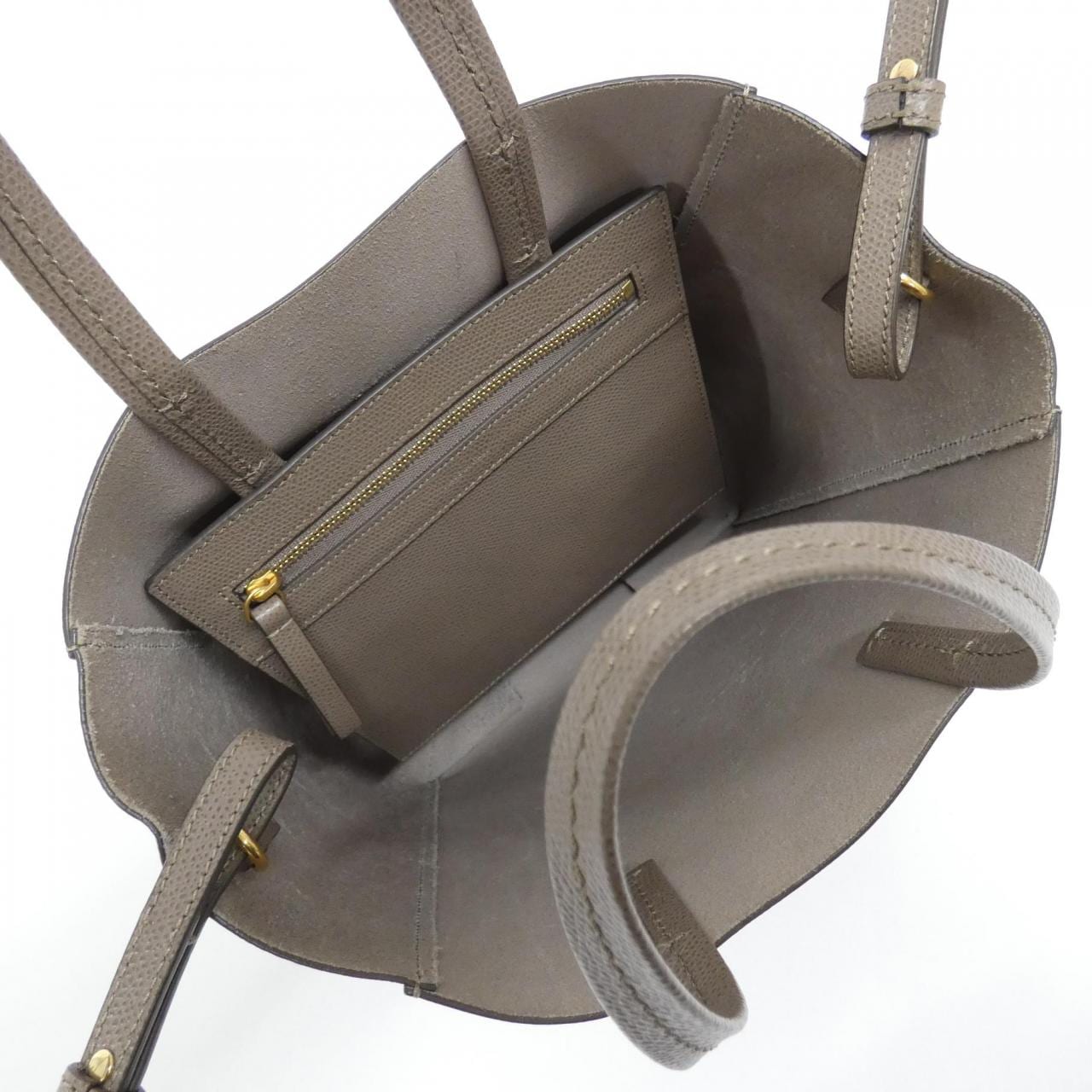 セリーヌ バーティカル カバ スモール 189813XBA バッグ