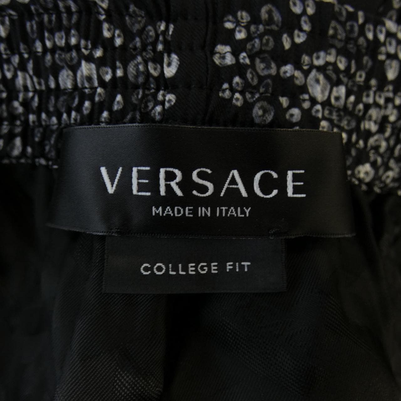 ヴェルサーチ VERSACE ショートパンツ