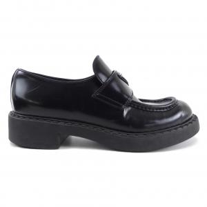 コメ兵で鑑定いただきました！3回のみ着用PRADA 黒 レザー ハイヒール