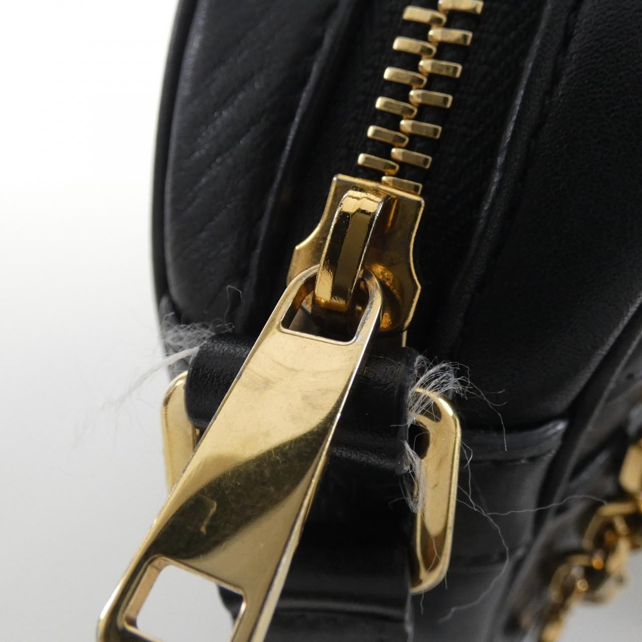 セリーヌ C チャーム ミディアム 188353BFH ショルダーバッグ