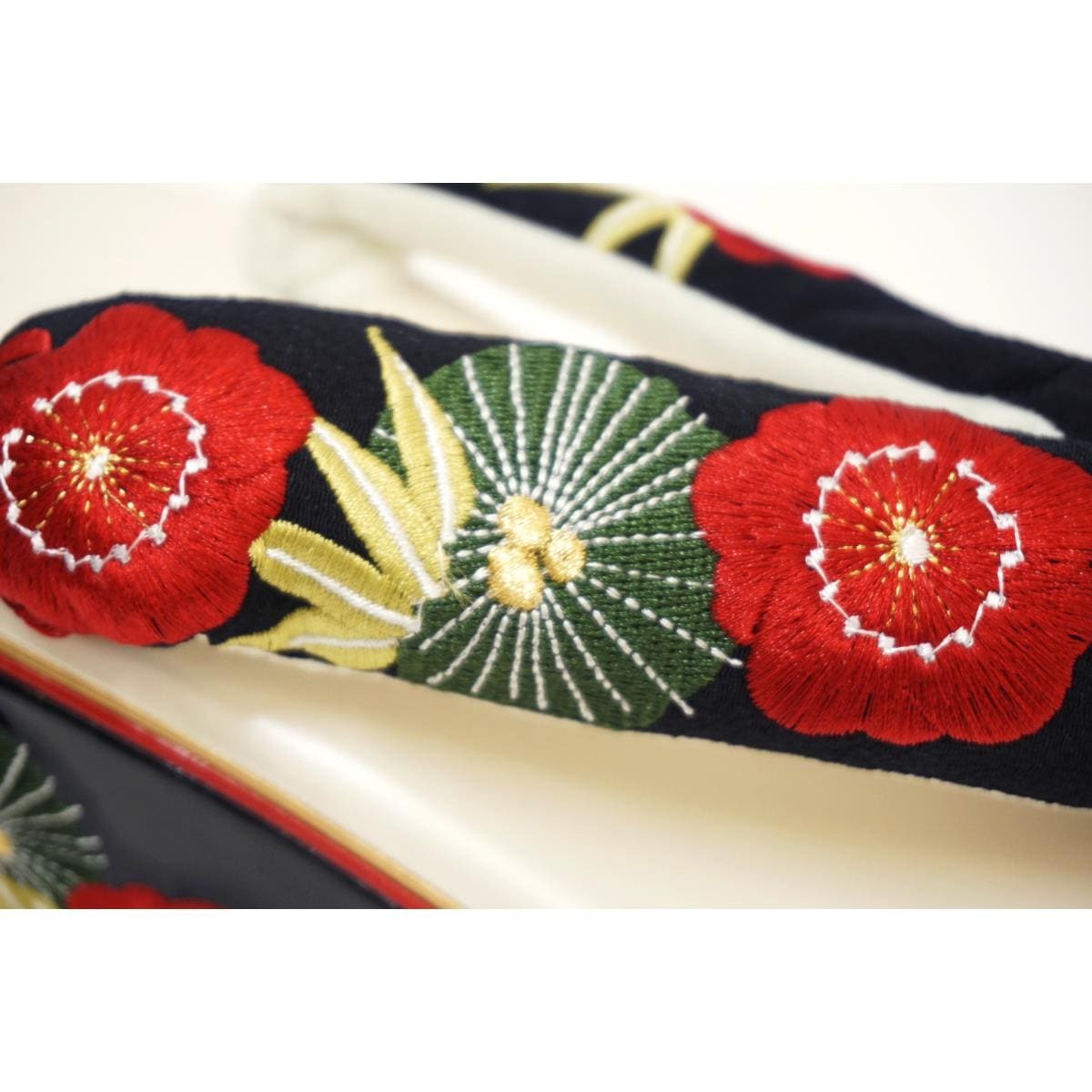 【新品】女草履　松竹梅　Ｆサイズ