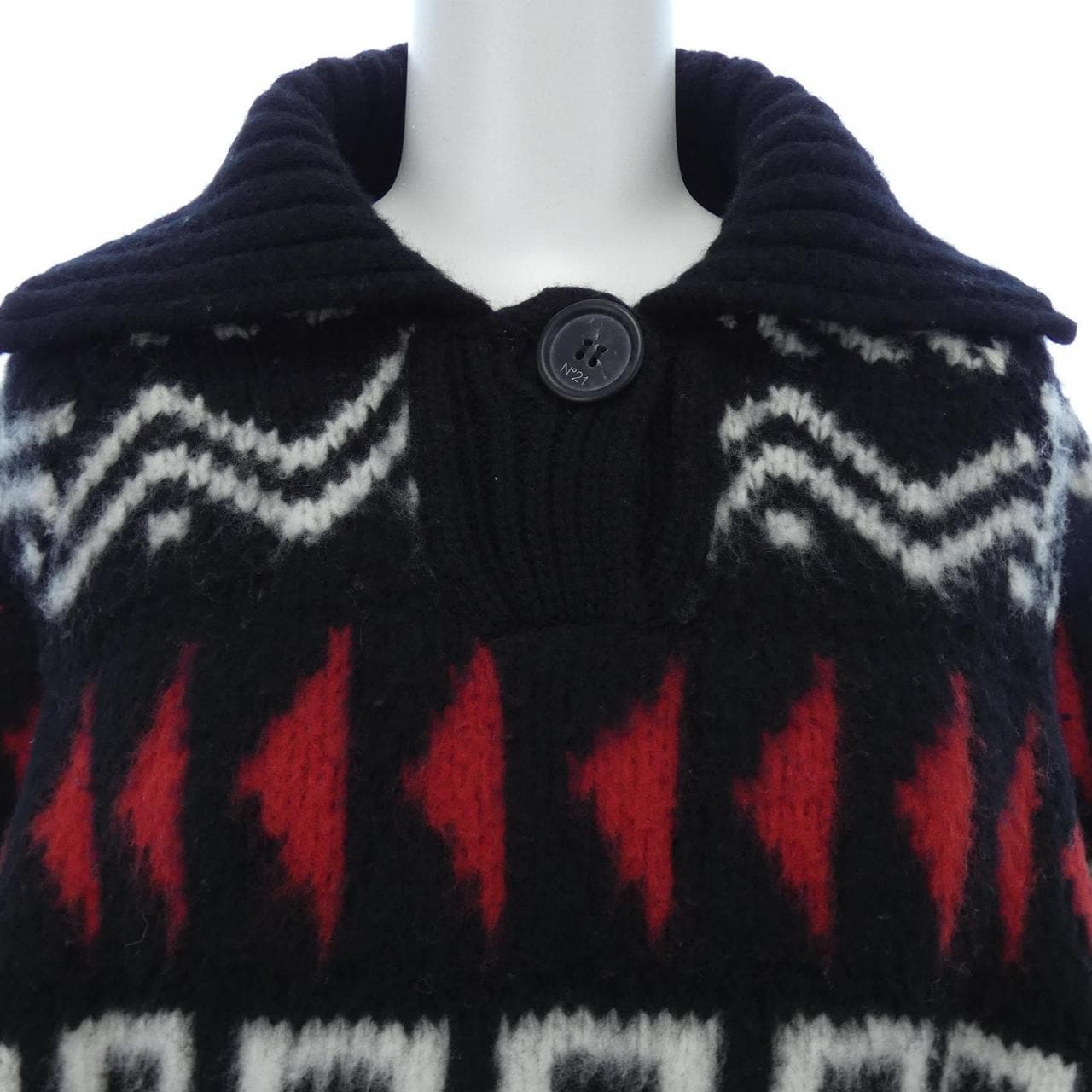 ヌメロヴェントゥーノ N°21 ニット