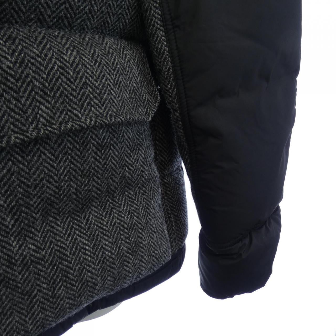 モンクレール MONCLER ダウンジャケット
