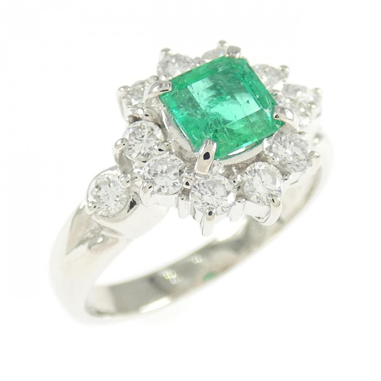 PT900 エメラルド リング 0.60CT