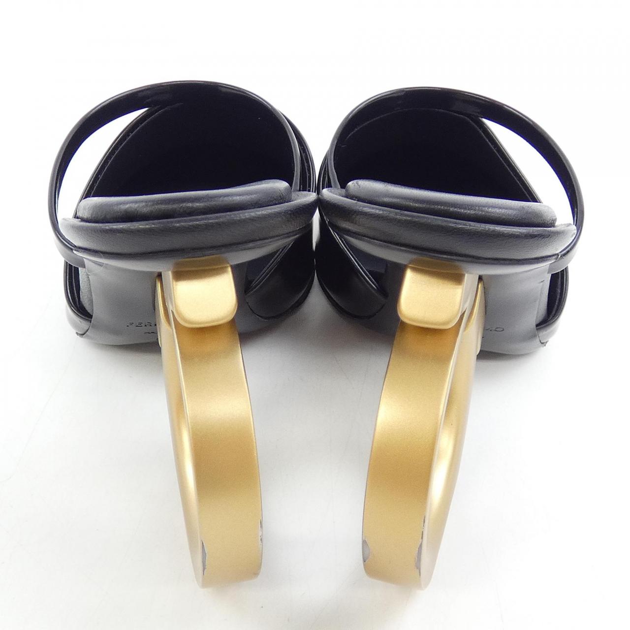 フェラガモ FERRAGAMO サンダル