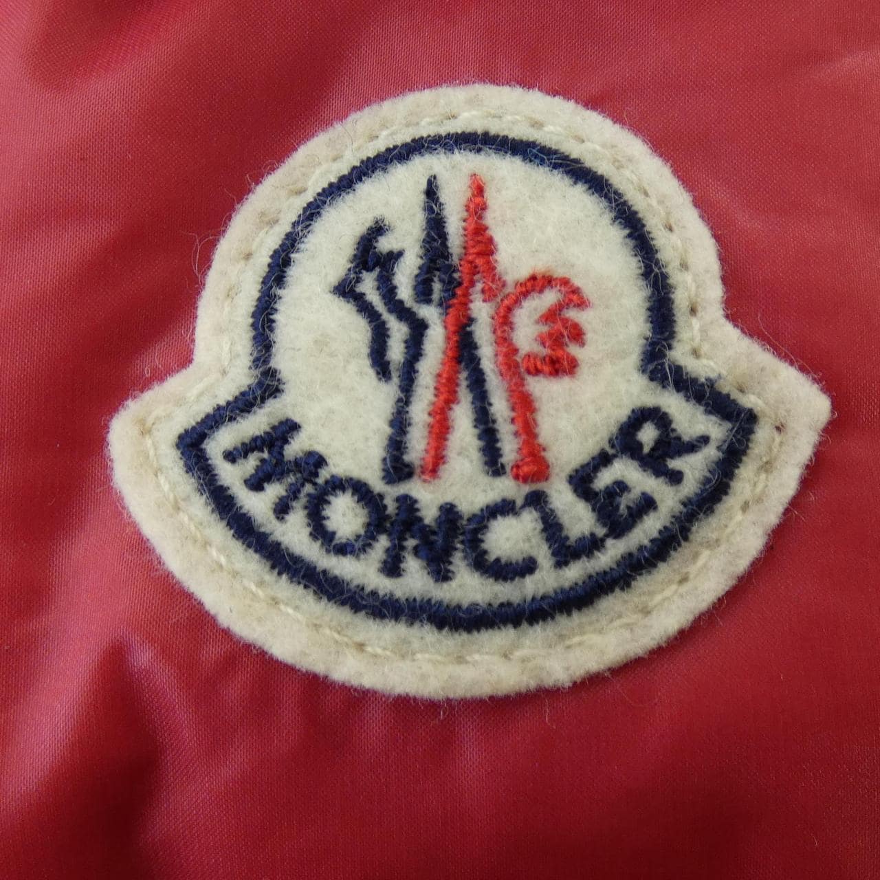 モンクレール MONCLER ダウンジャケット