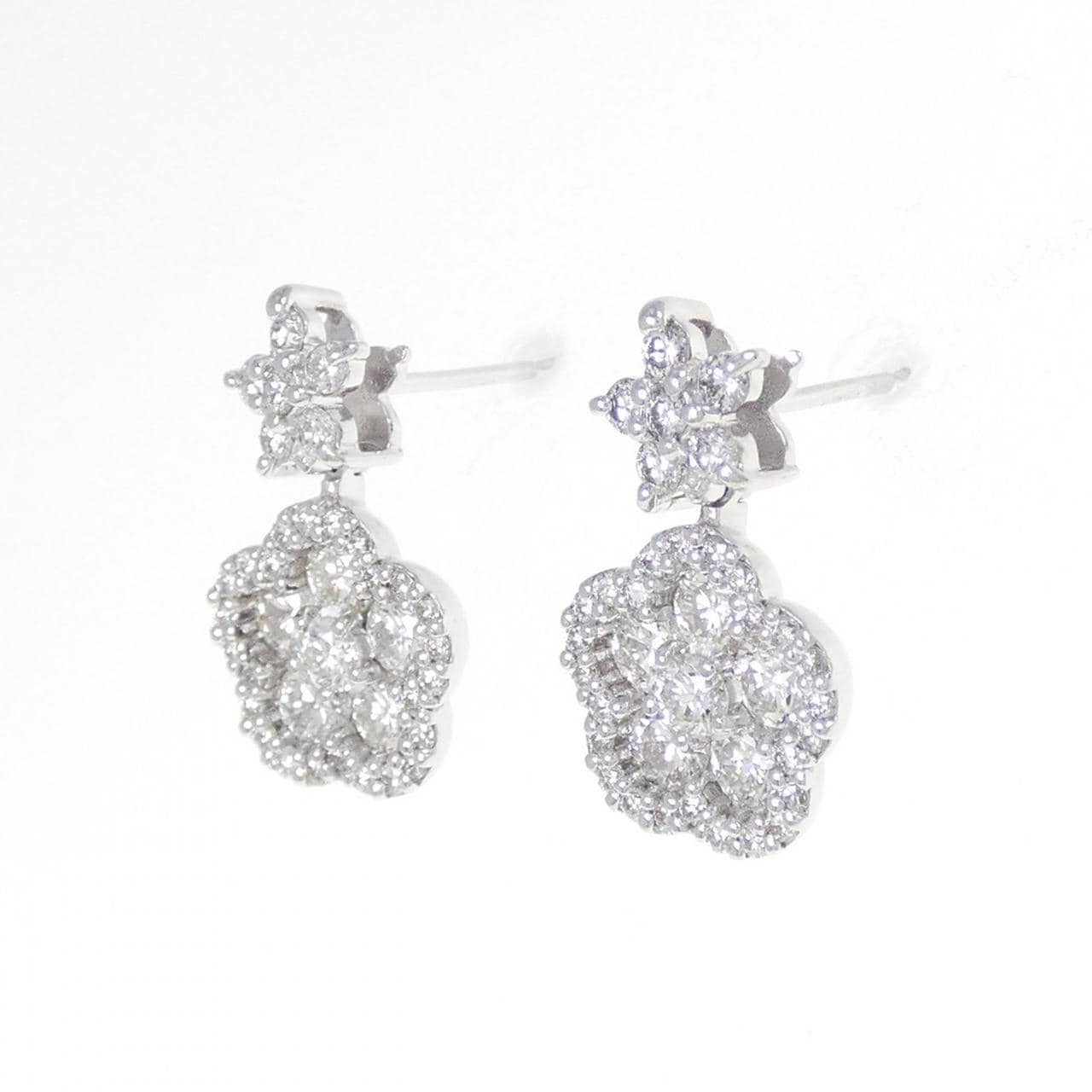 K18WG Star x Flower Diamond Earrings 1.40CT