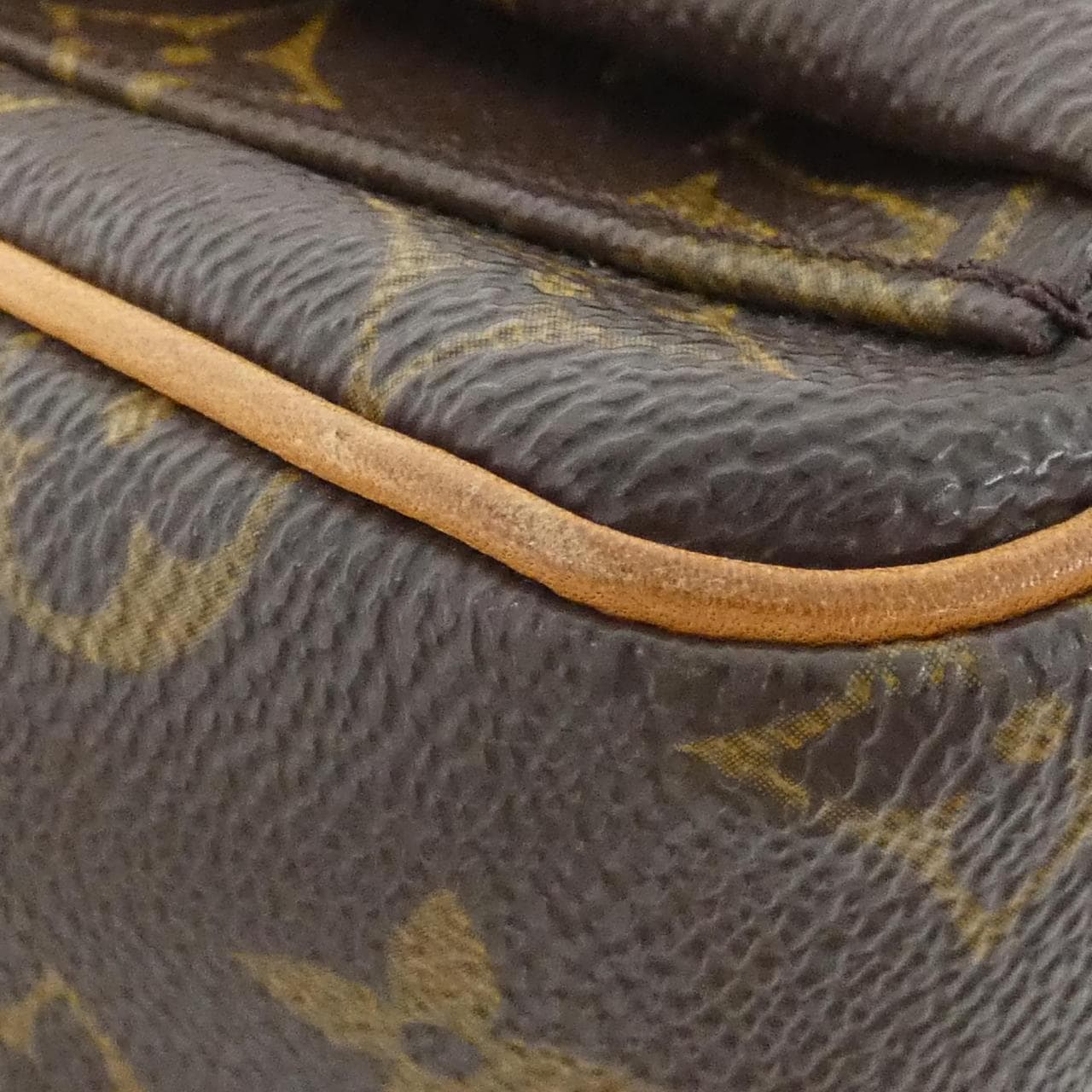 ルイヴィトン モノグラム ヴィバ シテ PM M51165 ショルダーバッグ