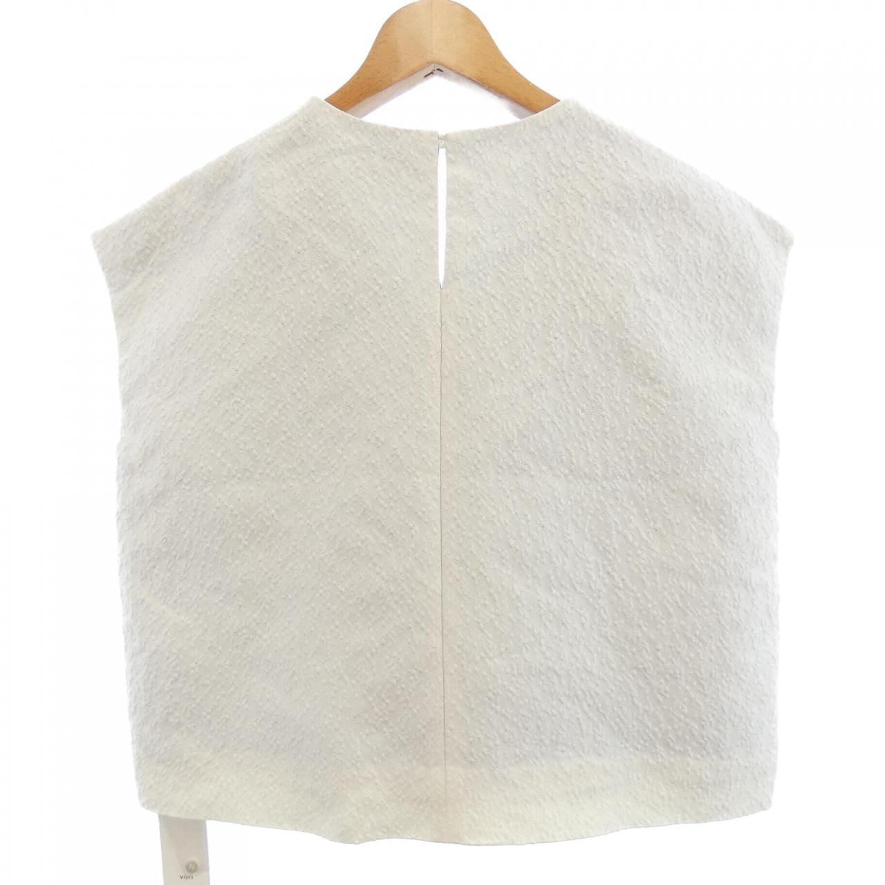 ヨリ yori トップス