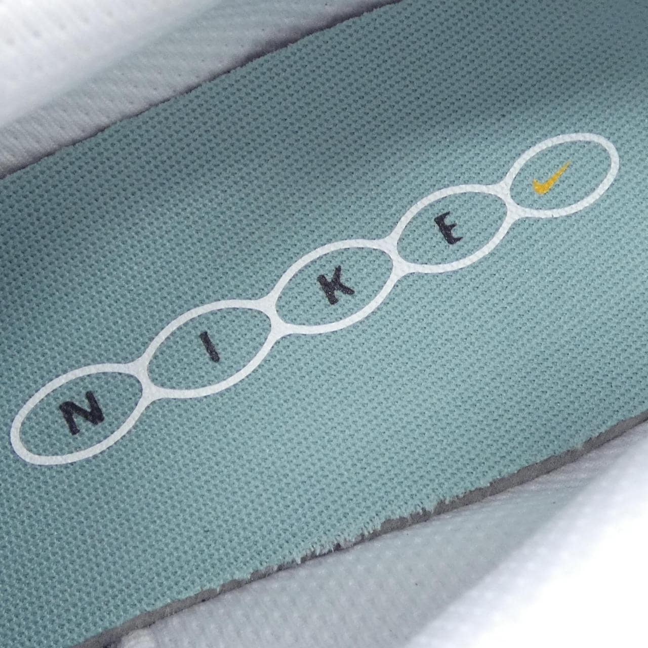 ナイキ NIKE IH3370 010 スニーカー