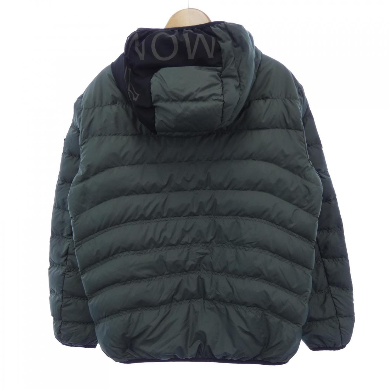 モンクレール MONCLER ダウンジャケット