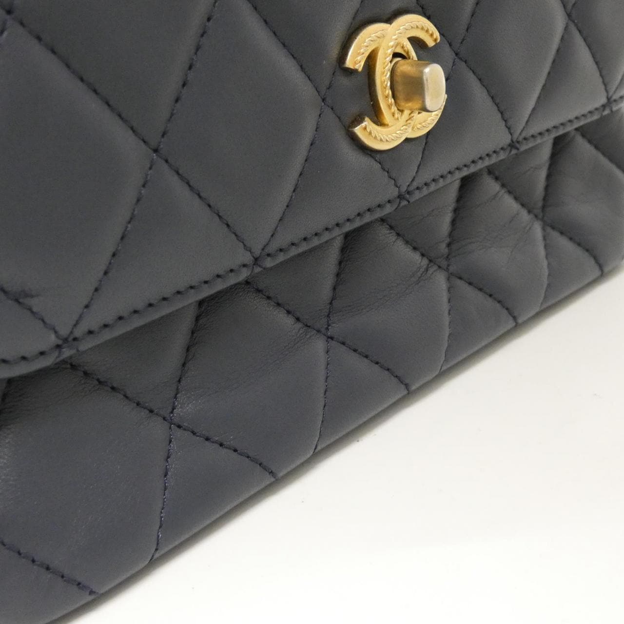CHANEL AS4233 包