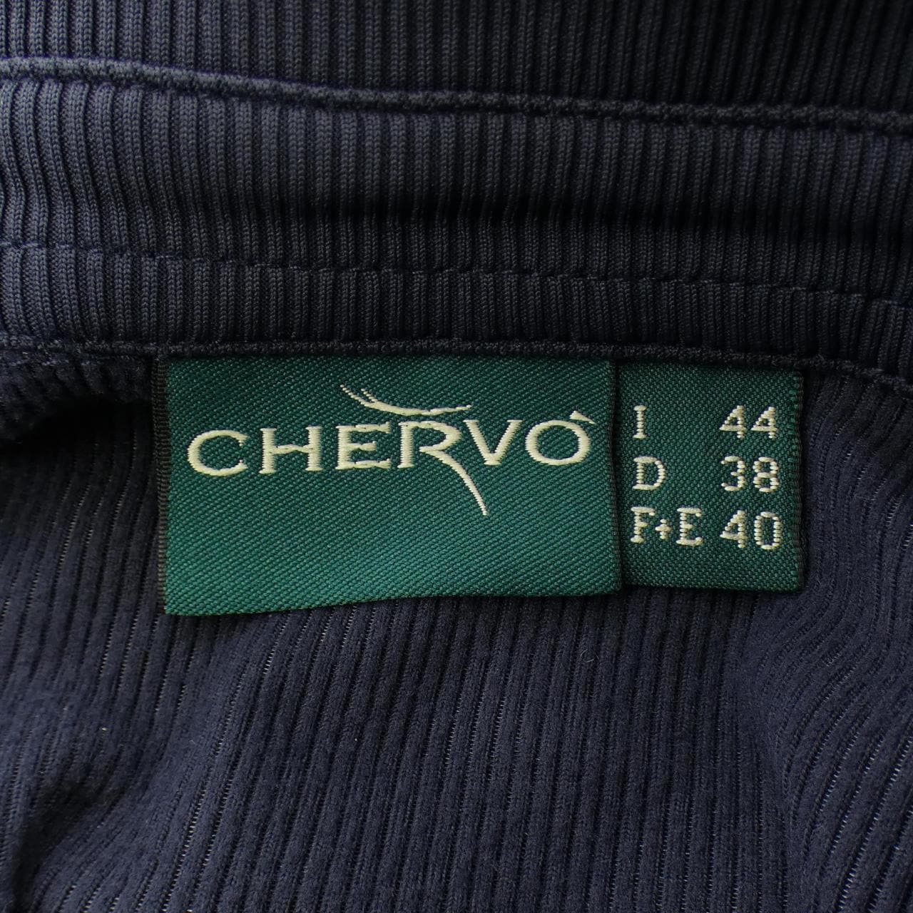 シェルボ CHERVO トップス