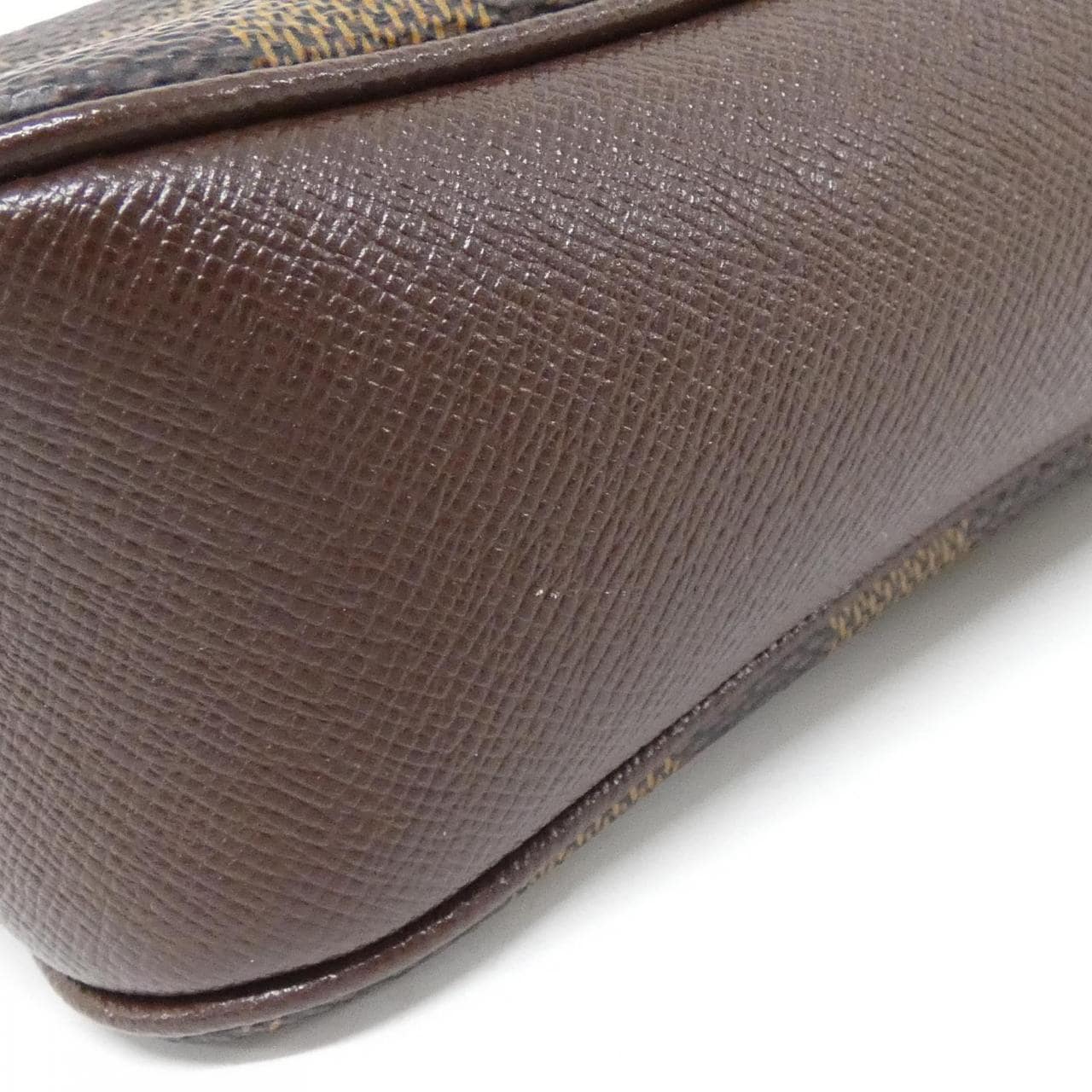 ルイヴィトン ダミエ トゥルース メイクアップ N51982 アクセサリーポーチ