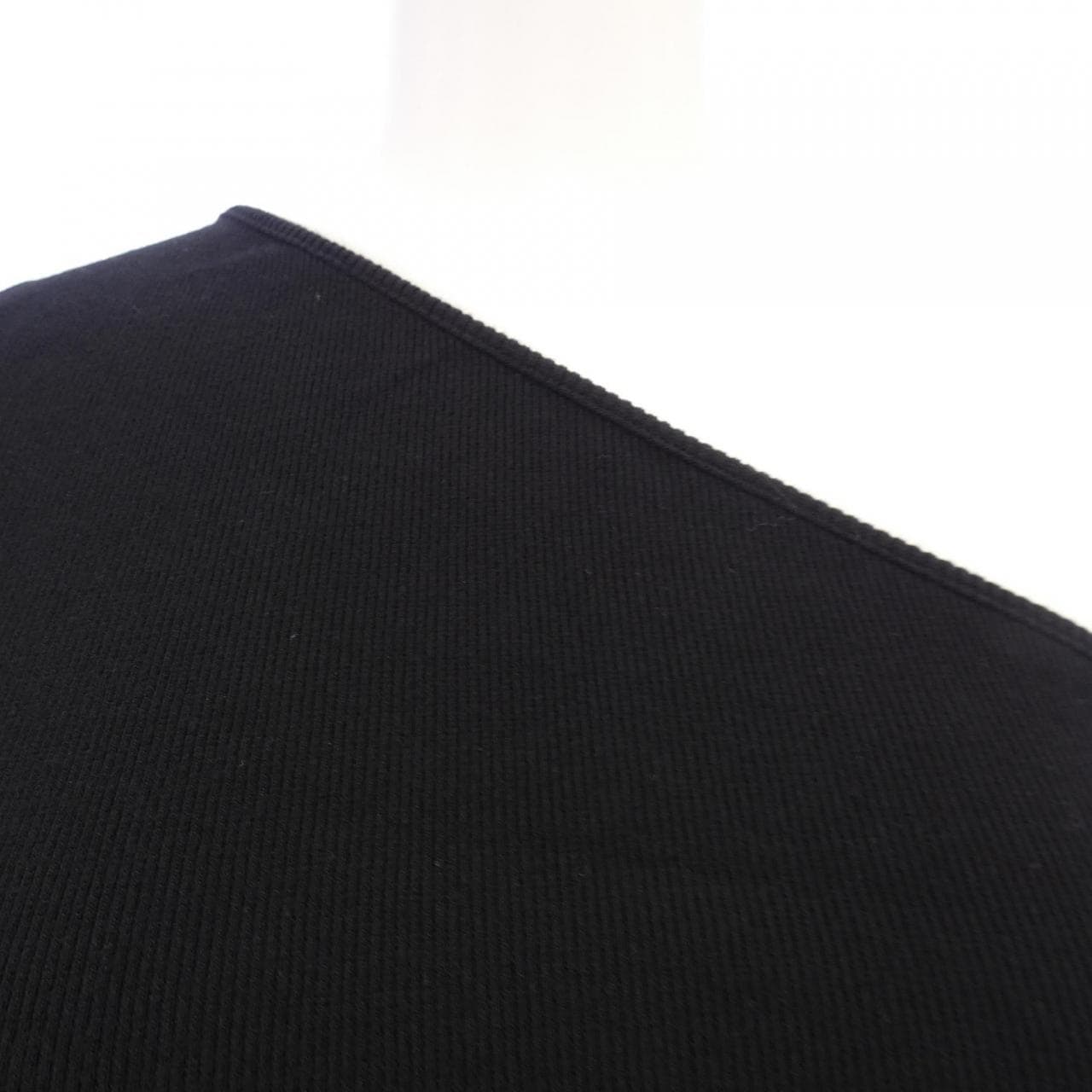 THESHISHIKUI トップス