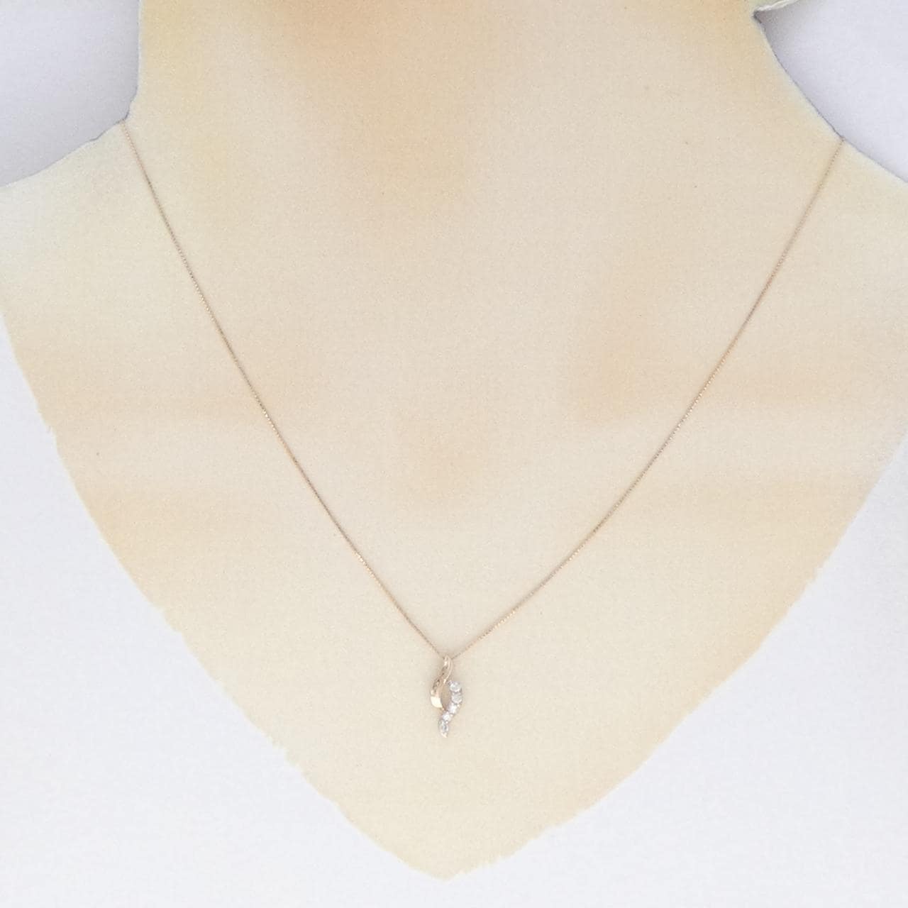 K10PG ダイヤモンド ネックレス 0.10CT