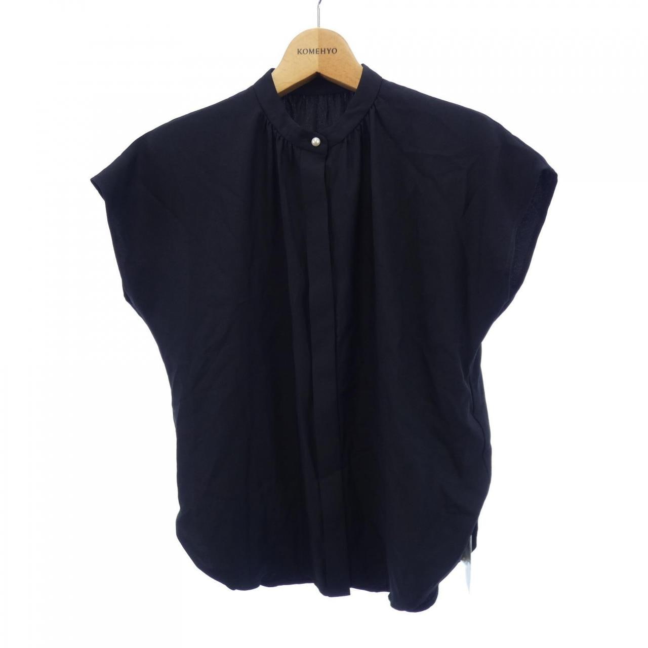 ニジュウサンク 23区 トップス