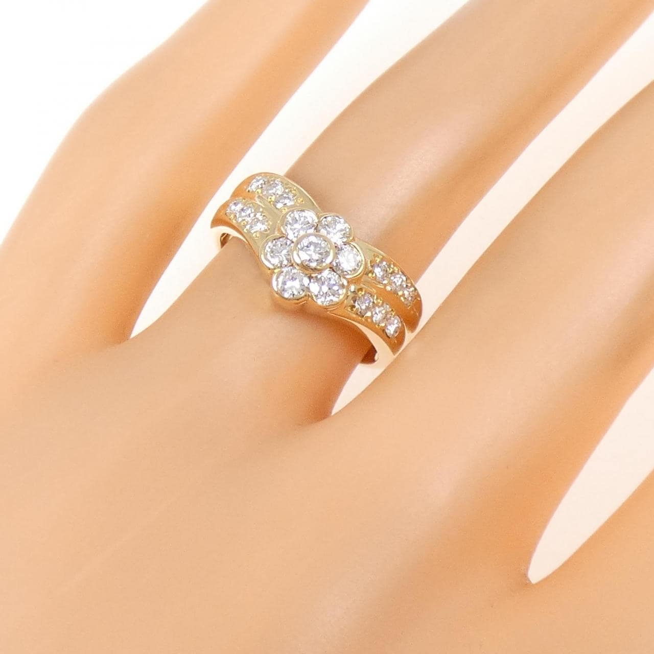 K18YG フラワー ダイヤモンド リング 0.70CT