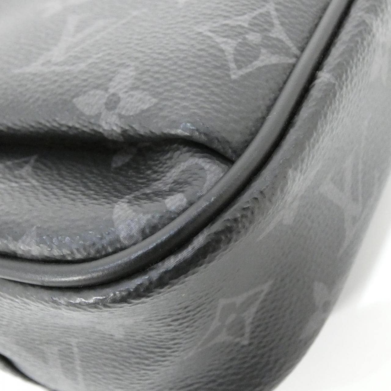 ルイヴィトン モノグラム エクリプス バムバッグ M42906 ショルダーバッグ