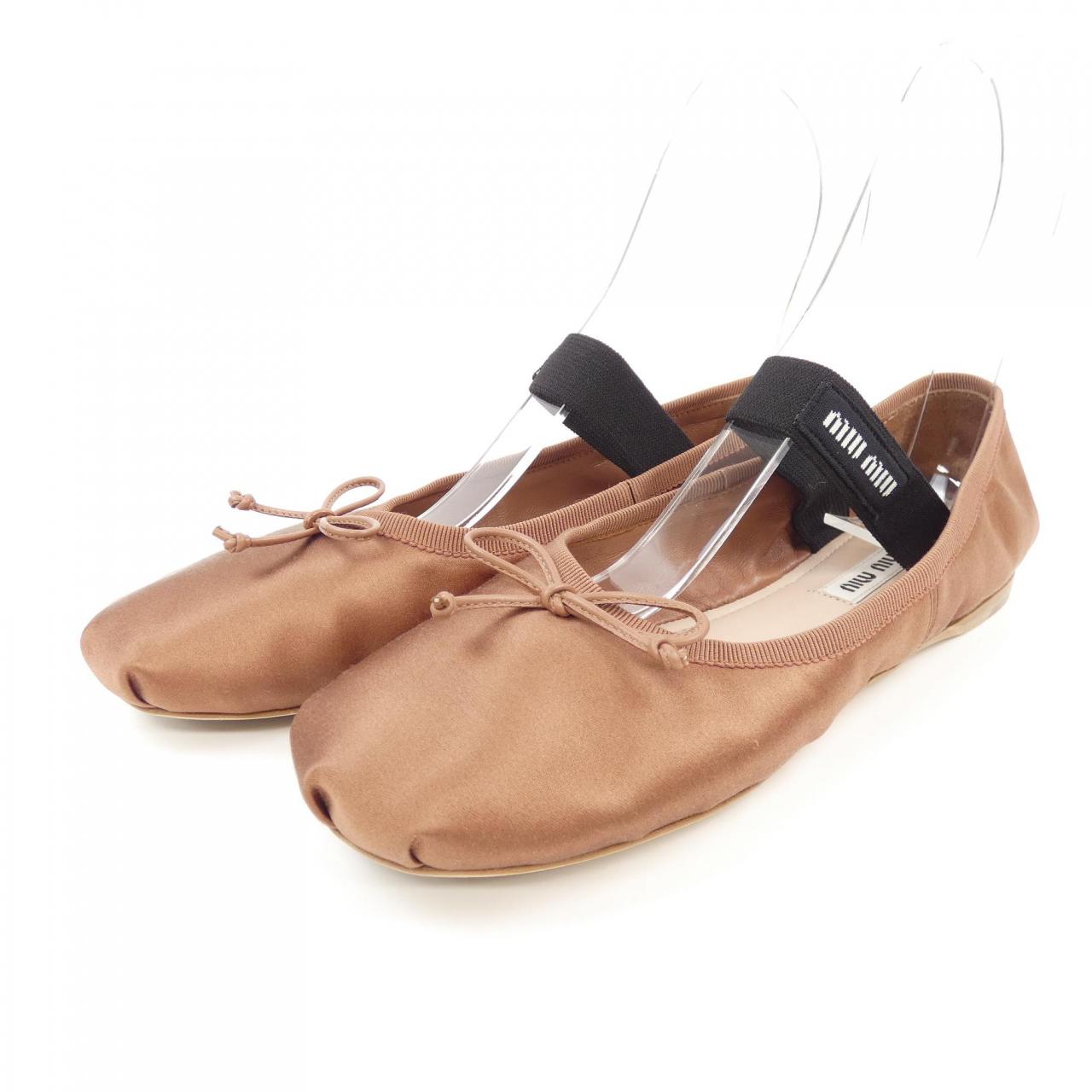 ミュウミュウ MIU MIU フラットシューズ