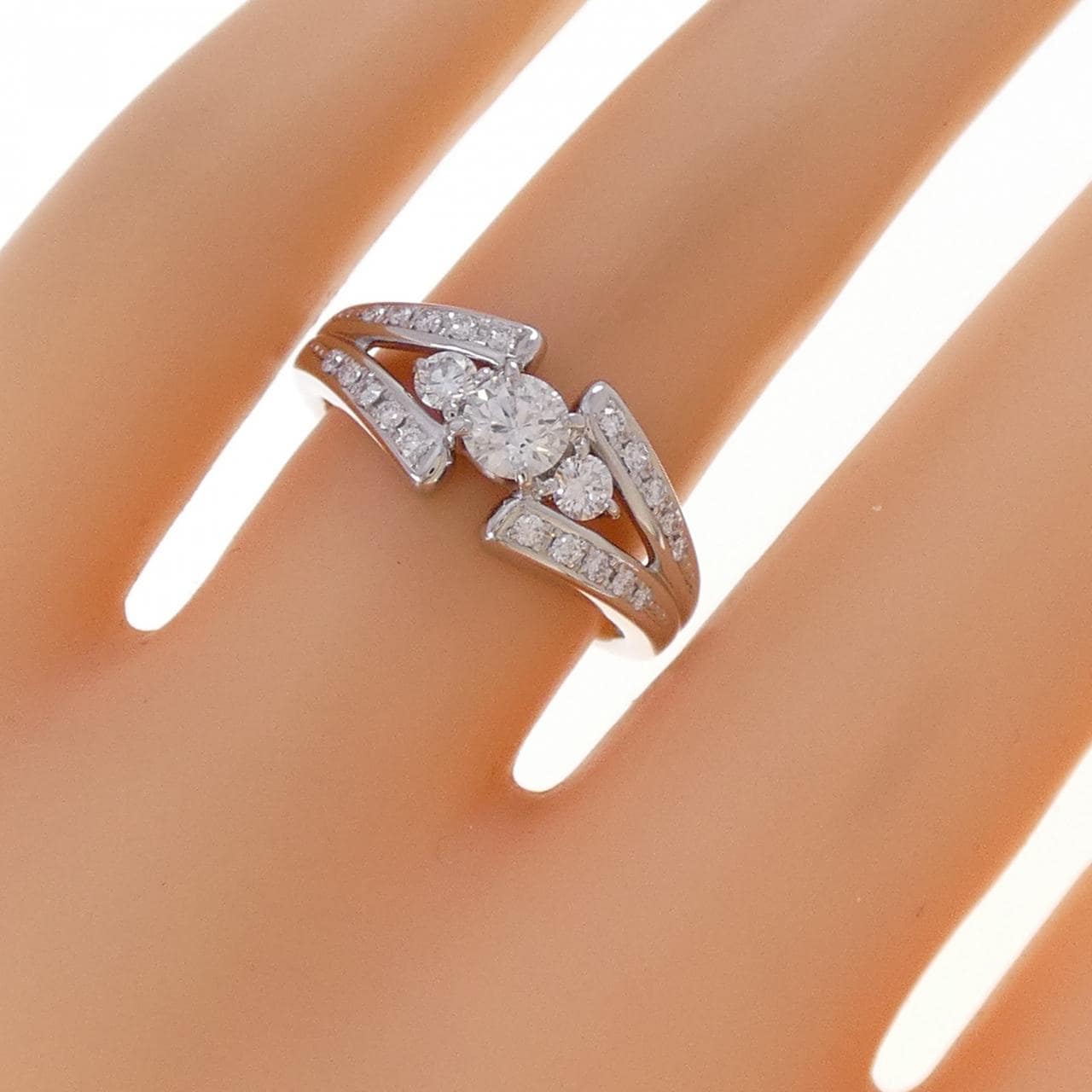 PT900 ダイヤモンド リング 0.312CT G SI2 ファンシーカット