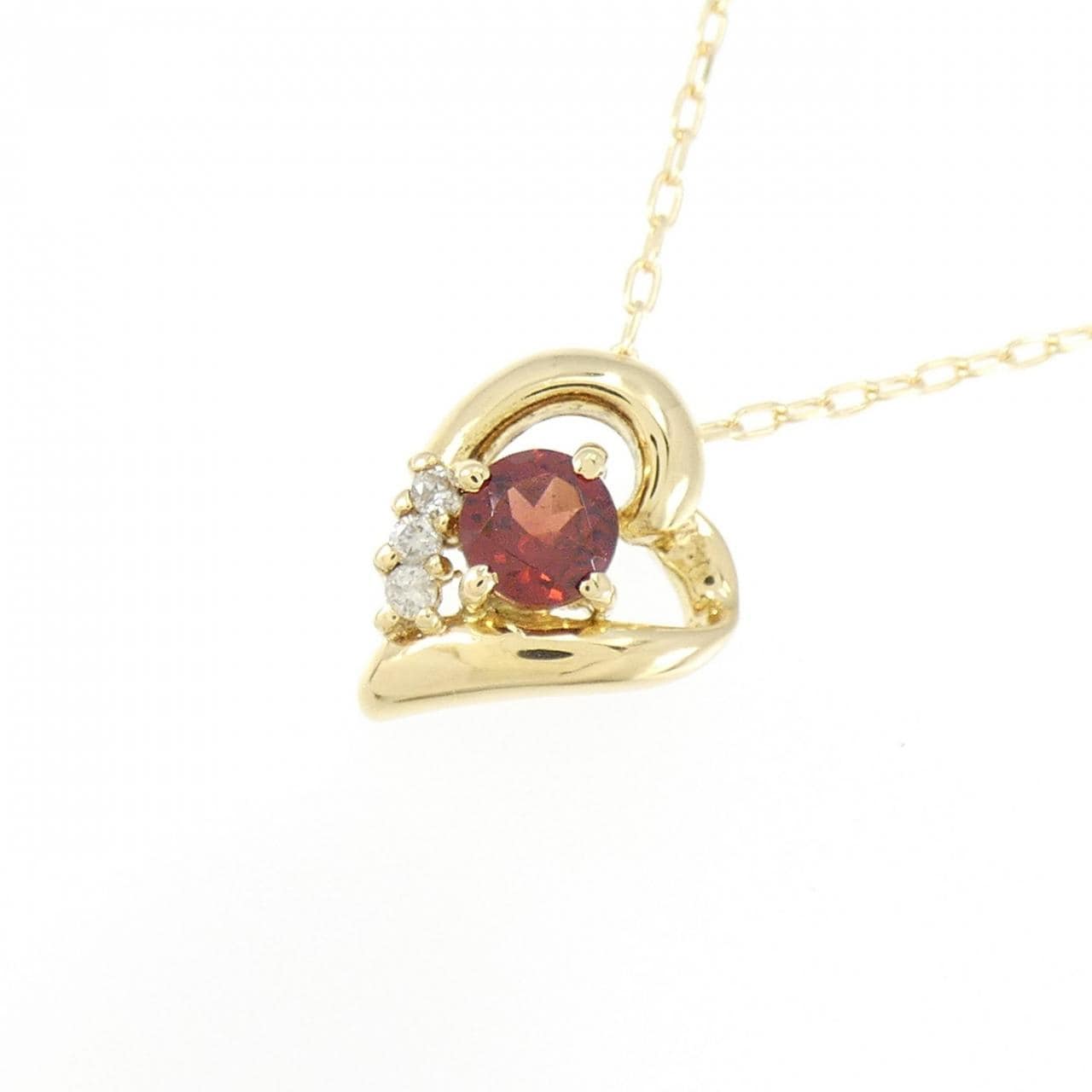 K18YG heart Garnet necklace