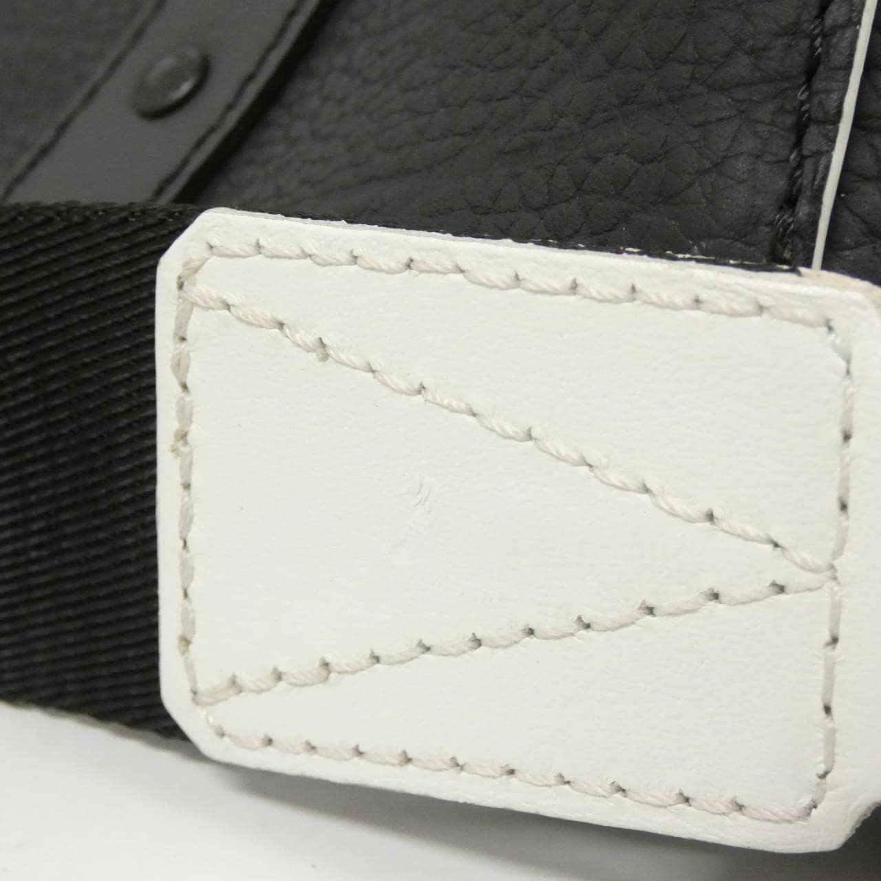 ルイヴィトン LVxFIFA シティ キーポル M21543 ショルダーバッグ