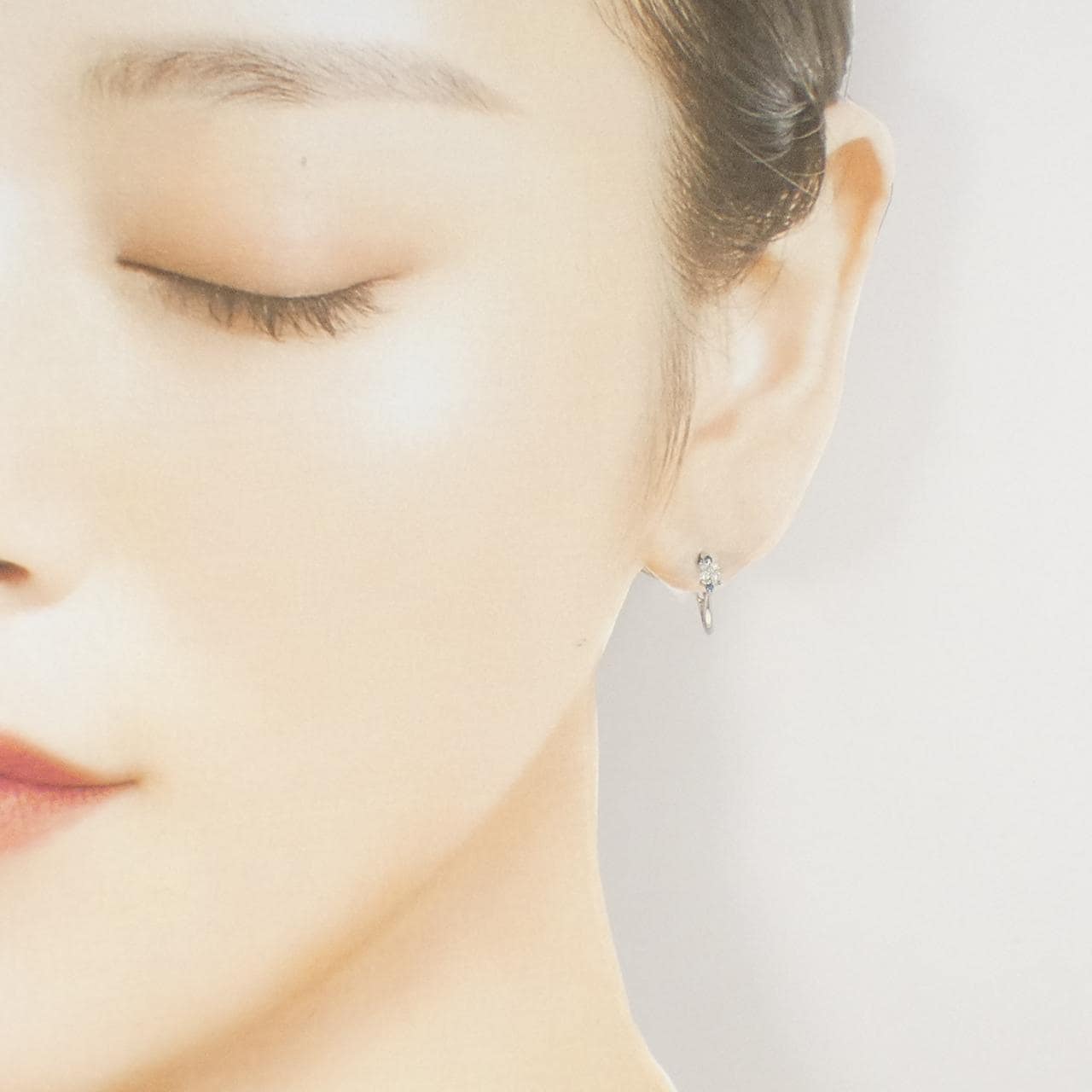 PT900 フラワー ダイヤモンド ピアス 0.10CT