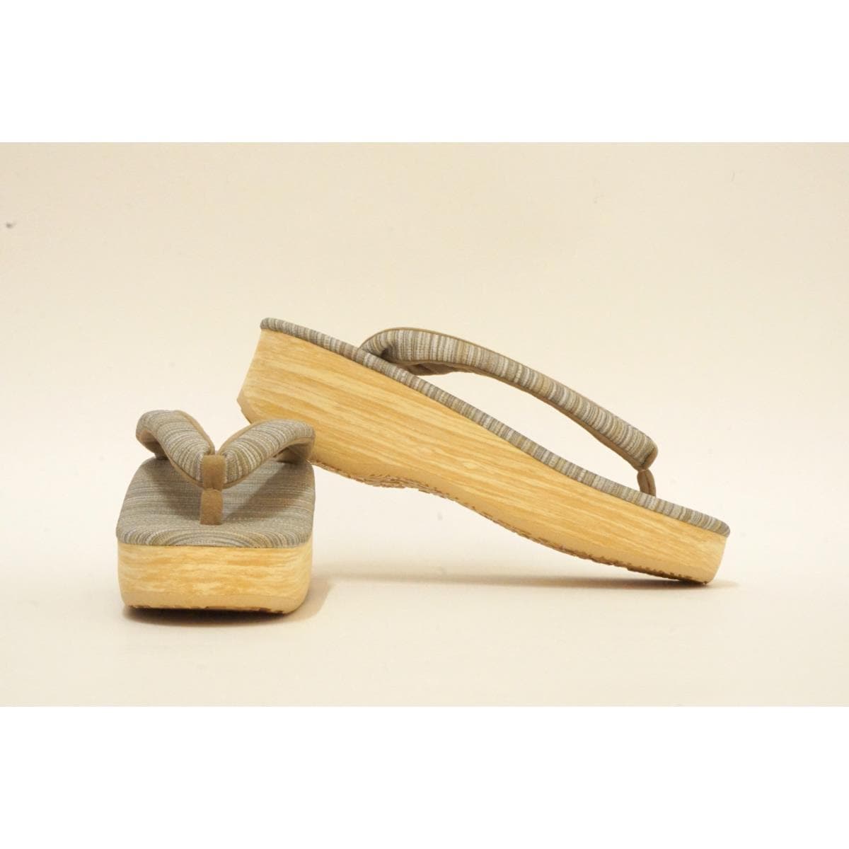 【新品】女草履　Ｍサイズ【カレンブロッソ】