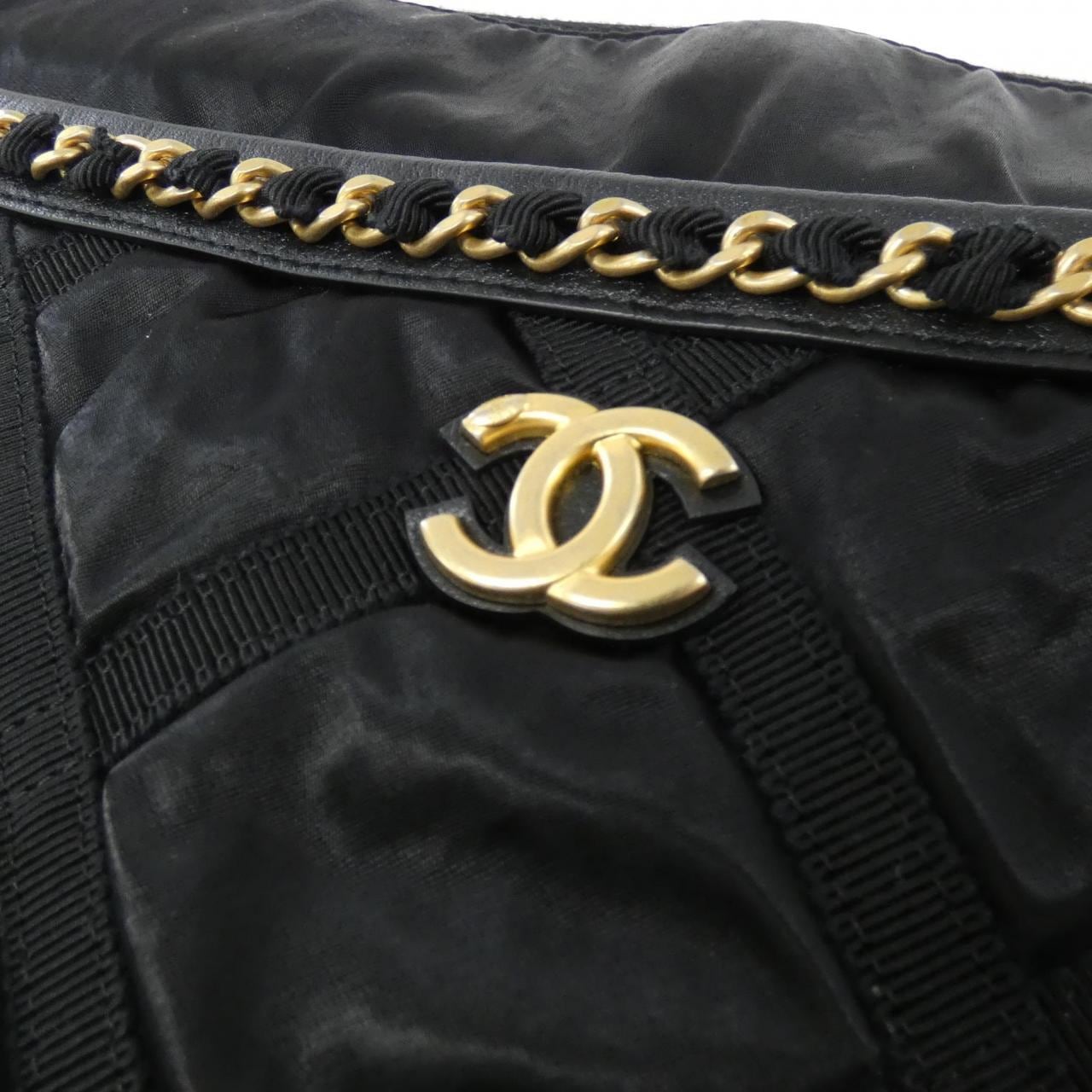 CHANEL AP2664 bag